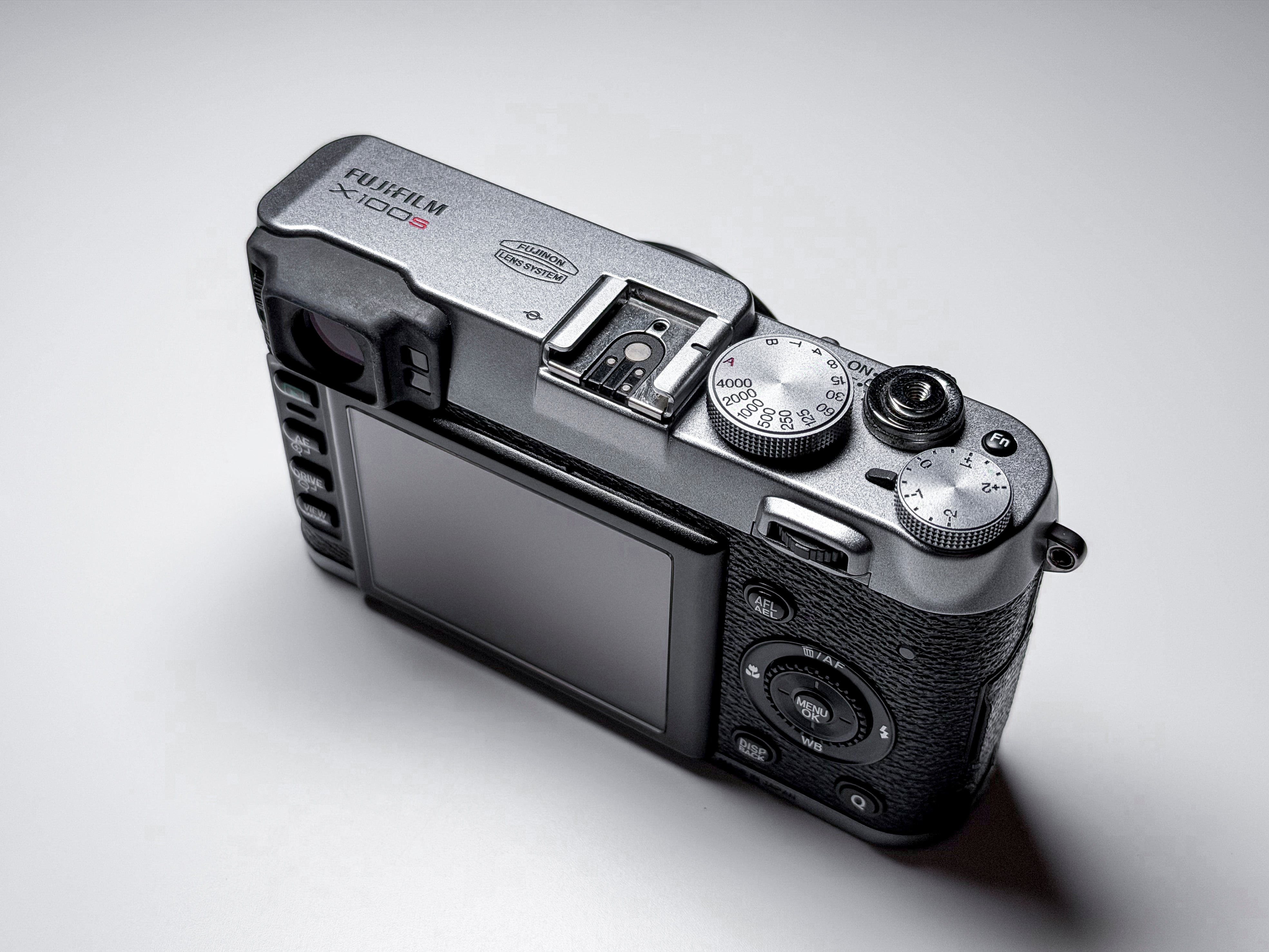 Fujifilm X100S APS-C 16.3 Mpx X-Trans - Excellent, Read Description Fuji