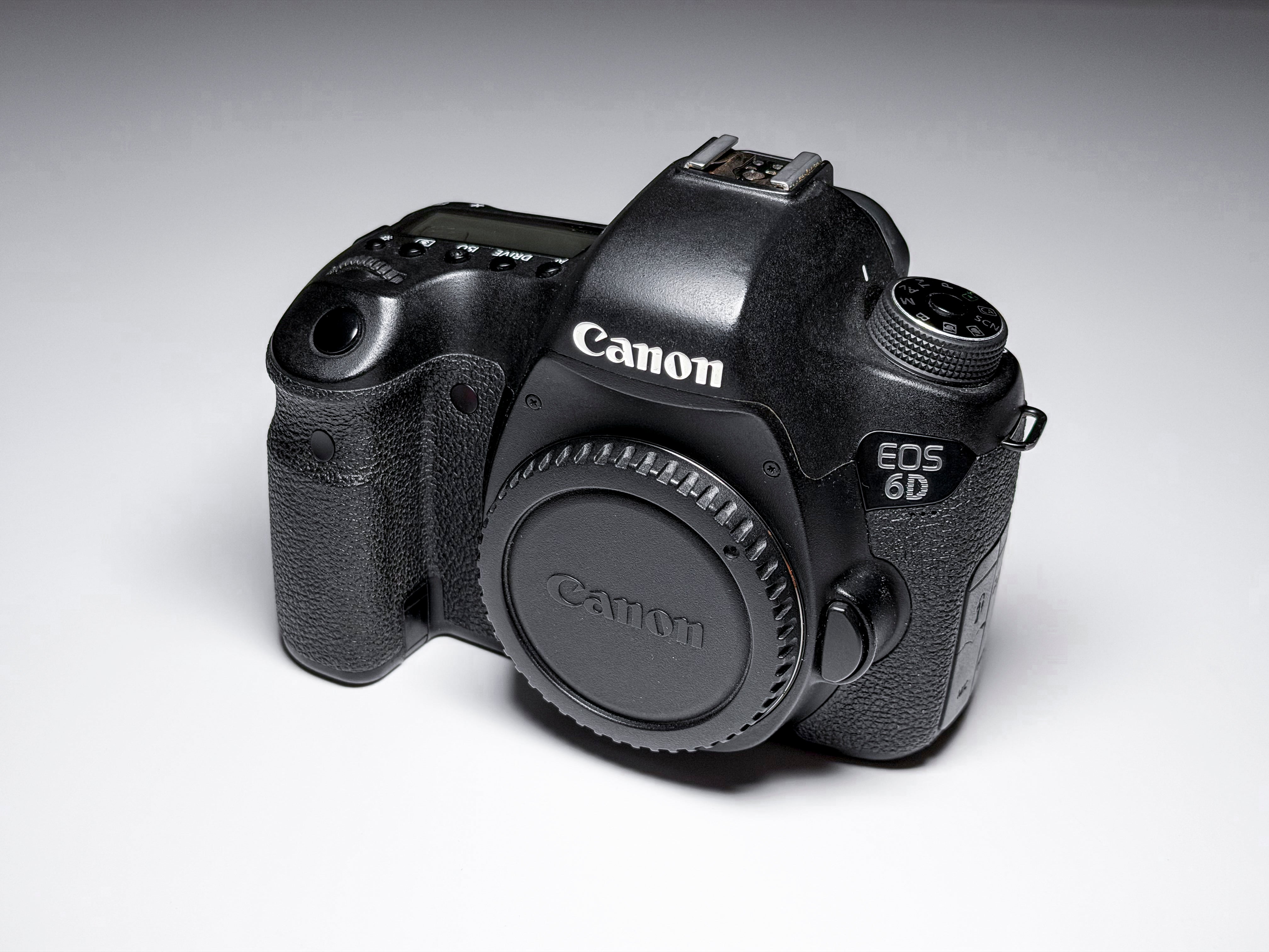 Canon 6D Full Frame DSLR EF Mount - 1 Year Warranty, Excellent