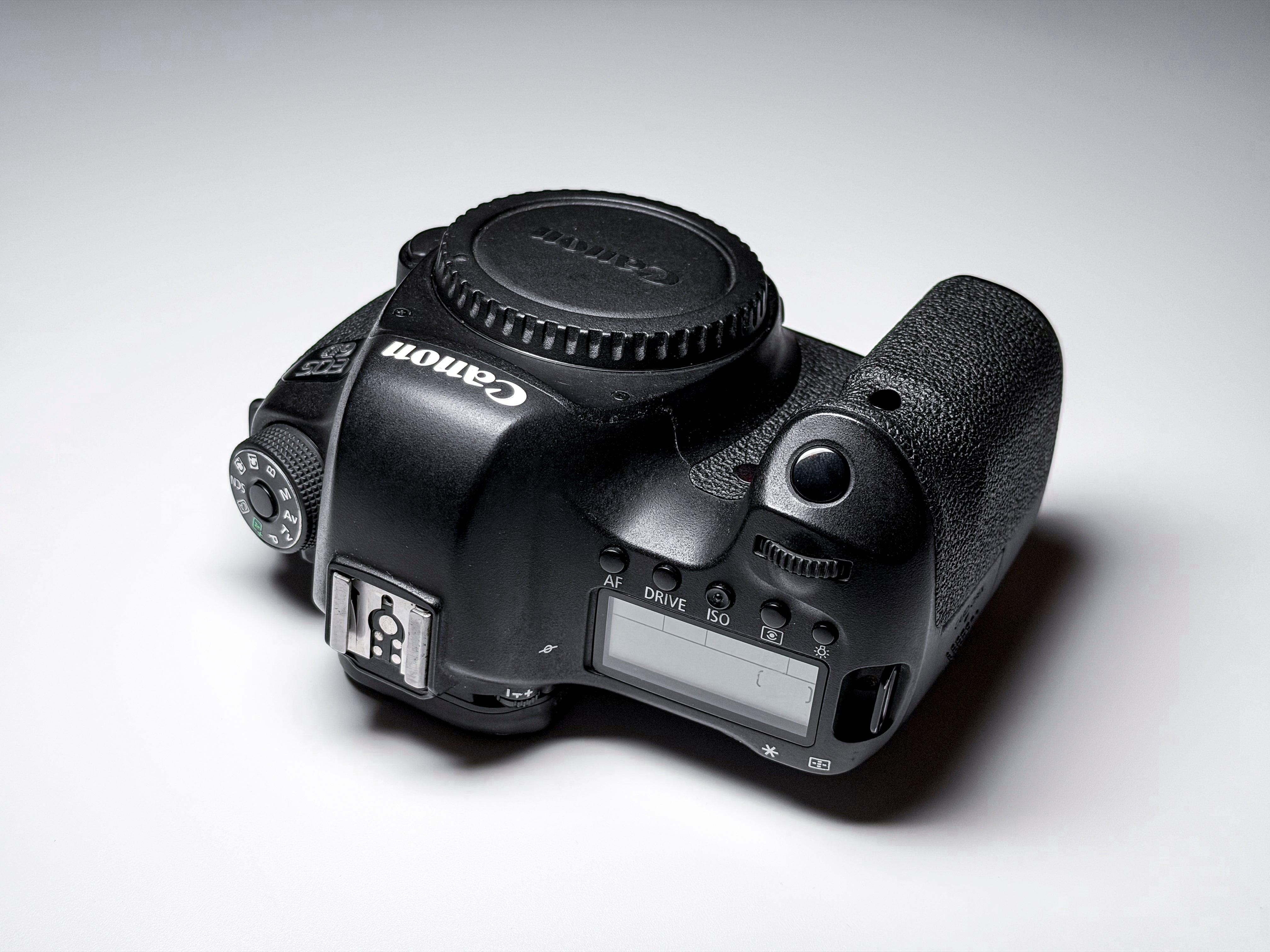 Canon 6D Full Frame DSLR EF Mount - 1 Year Warranty, Excellent