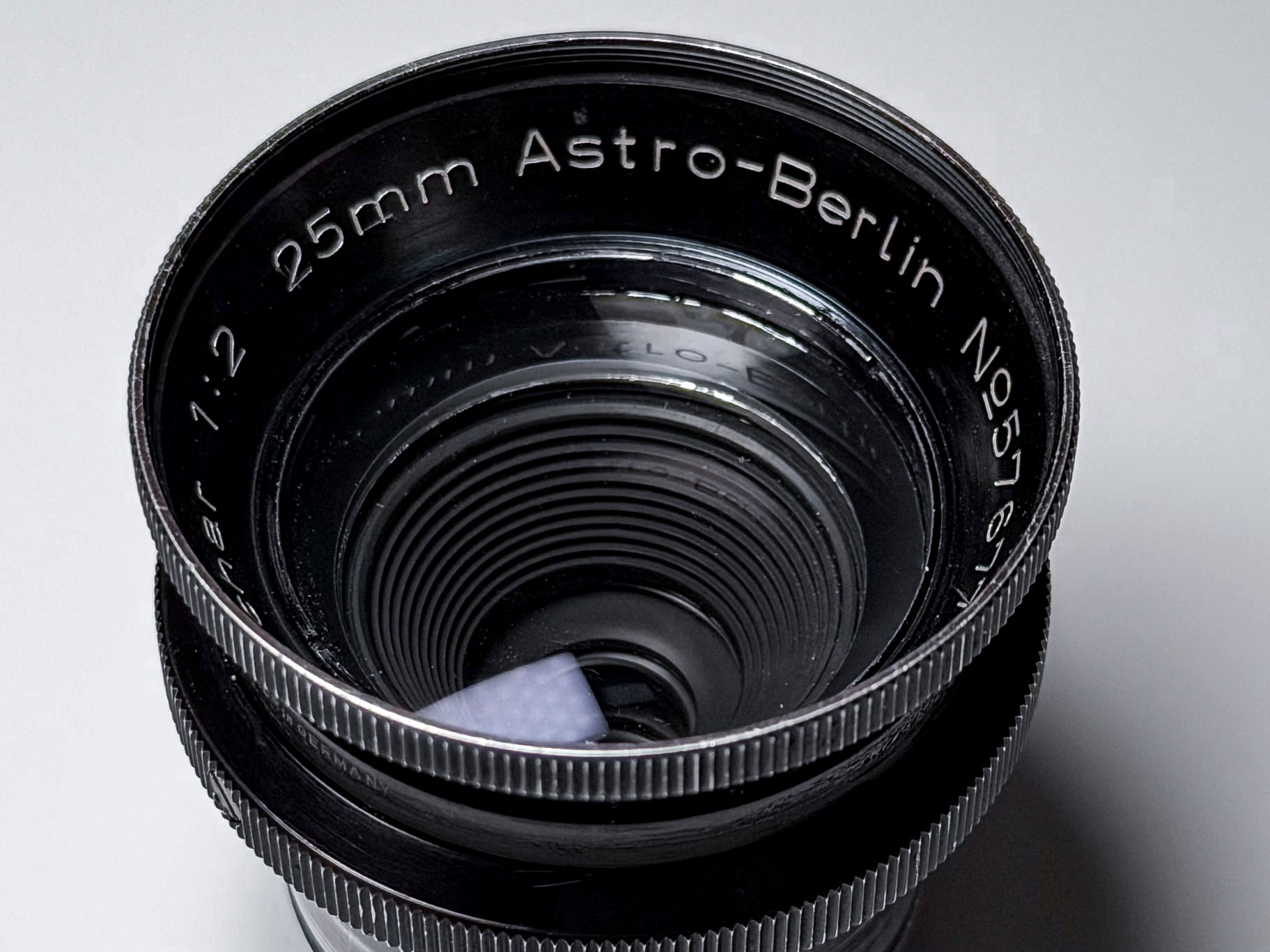 Astro Berlin Gauss Tachar C V.S. 25mm f/2.0 Rare Cinema Lens Arri Standard