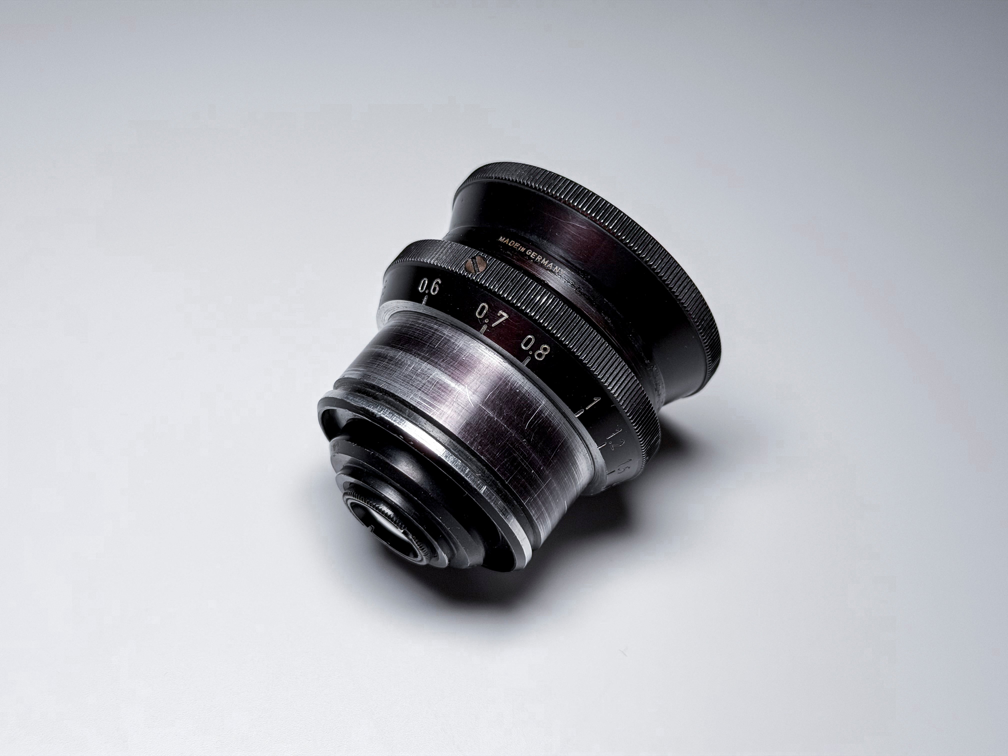 Astro Berlin Gauss Tachar C V.S. 25mm f/2.0 Rare Cinema Lens Arri Standard