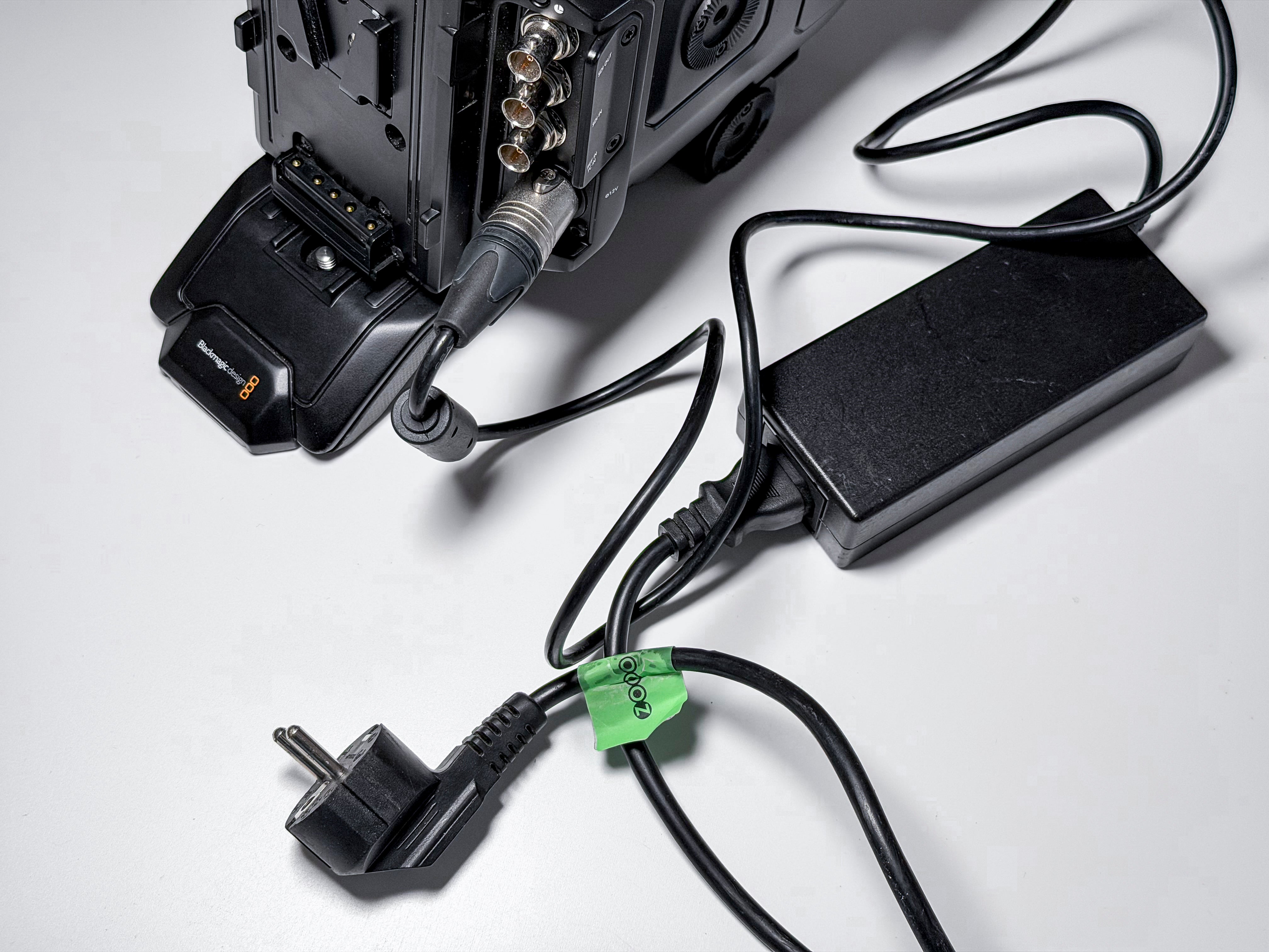 Ursa Mini Pro G1 4.6K Blackmagic EF Mount Shoulder Kit 1 Year Warranty Excellent