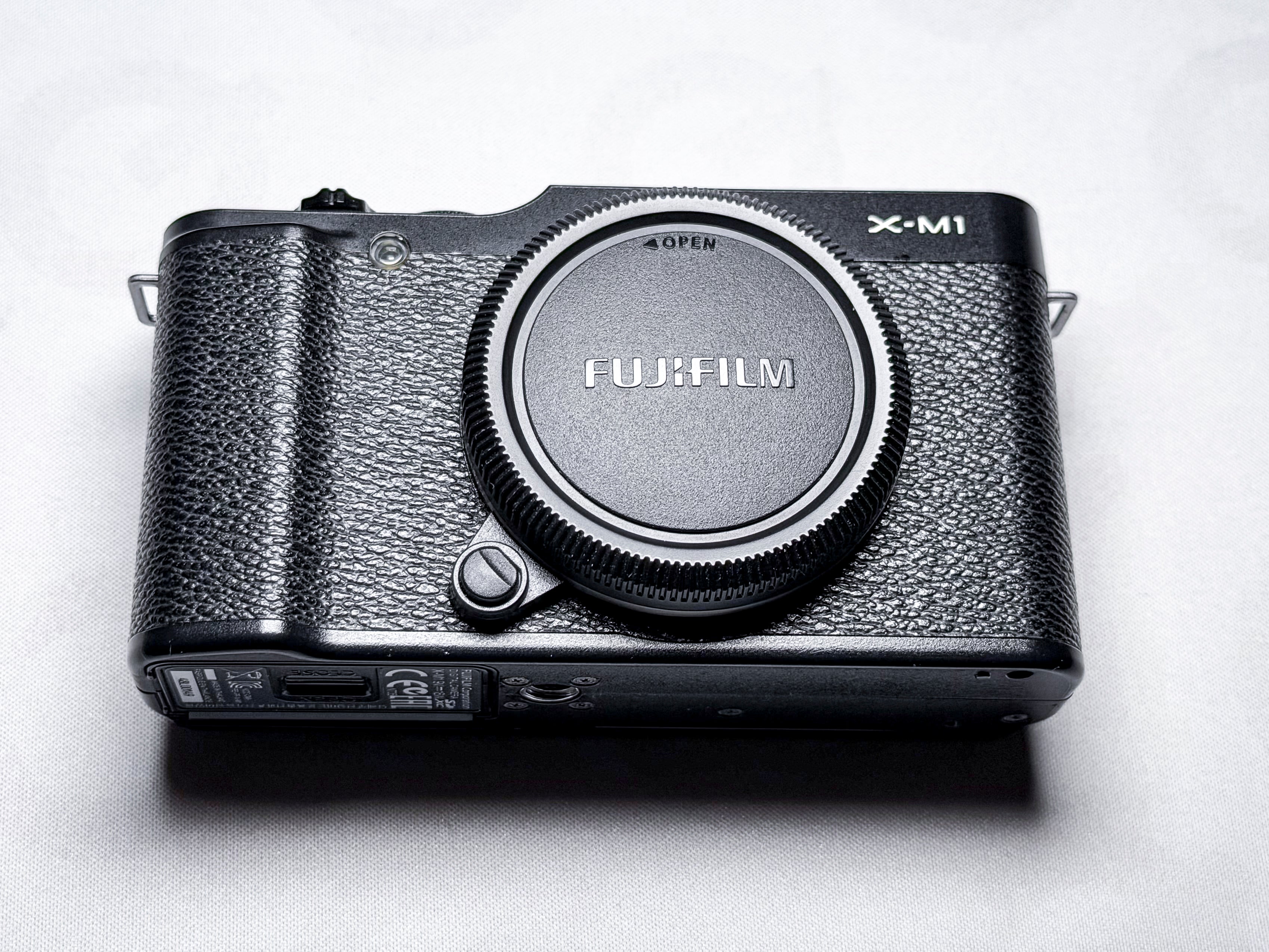 Fujifilm X-M1 APS-C Mirrorless 16.3 Mpx X-Trans - 1 Year Warranty, Fuji XM1