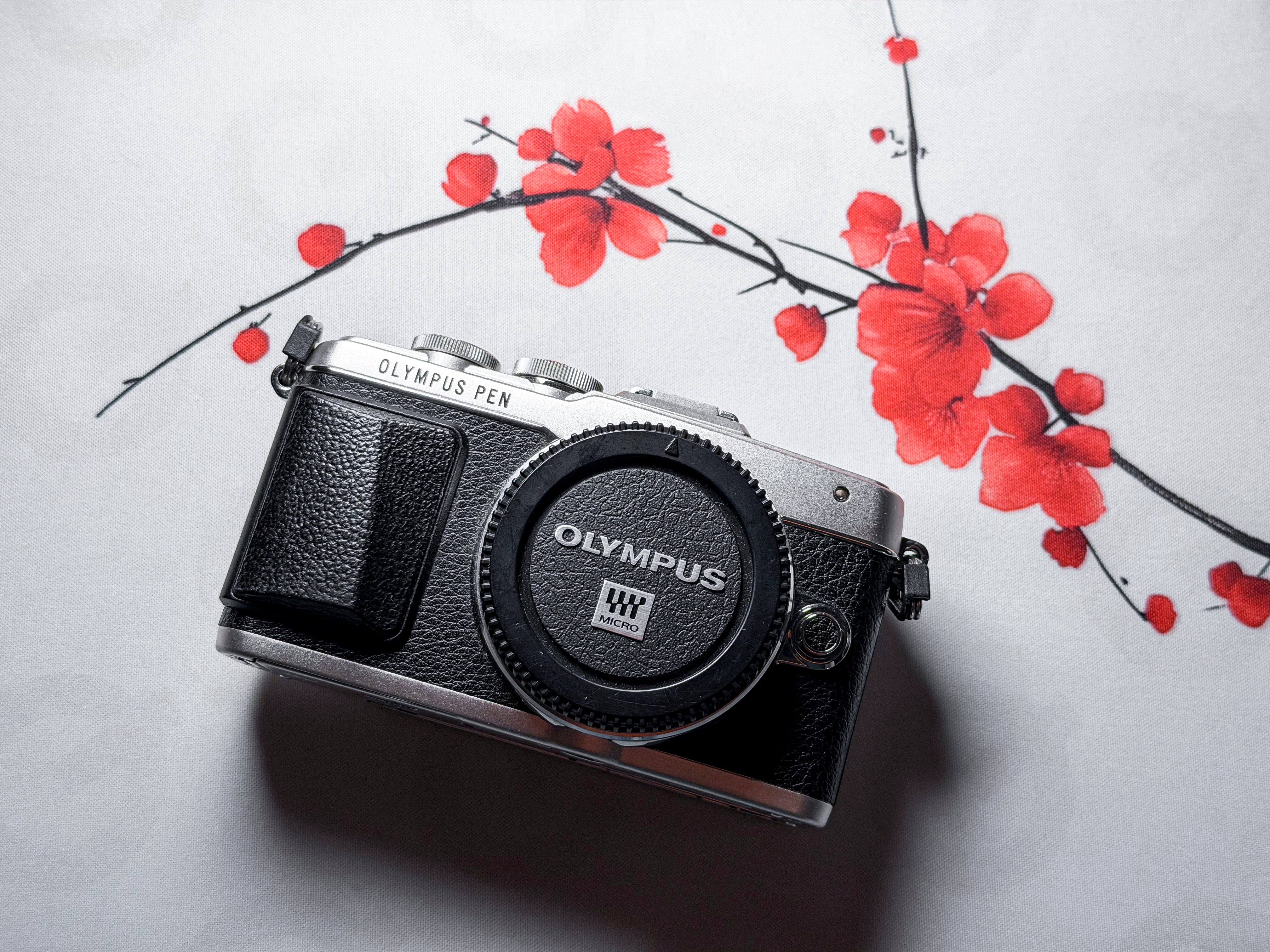 Olympus Pen E-PL7 Mirrorless M43 MFT Camera - 1 Year Warranty, Excellent EPL7