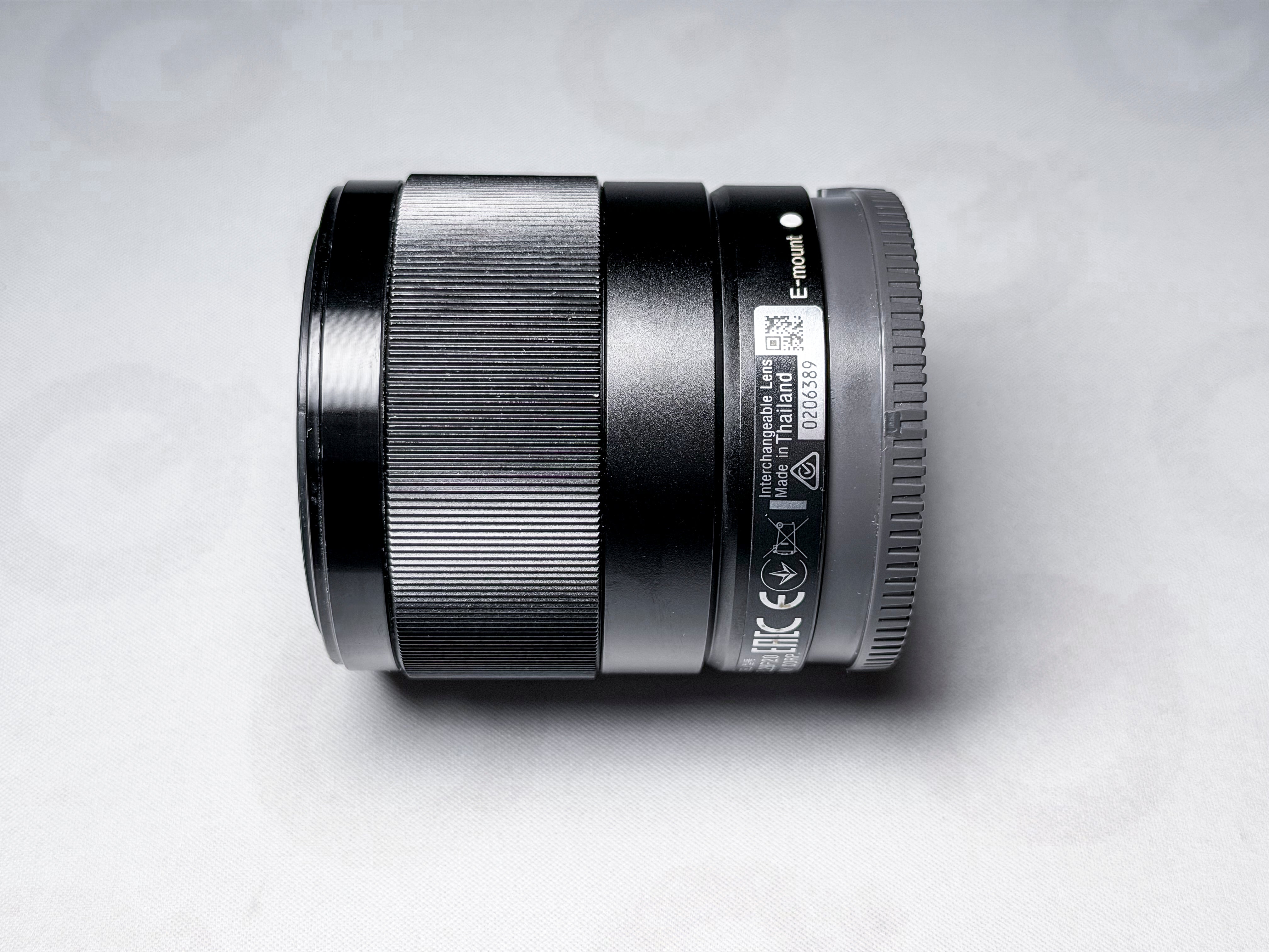 Sony 28mm f/2.0 FE Lens - 1 Year Warranty, Excellent