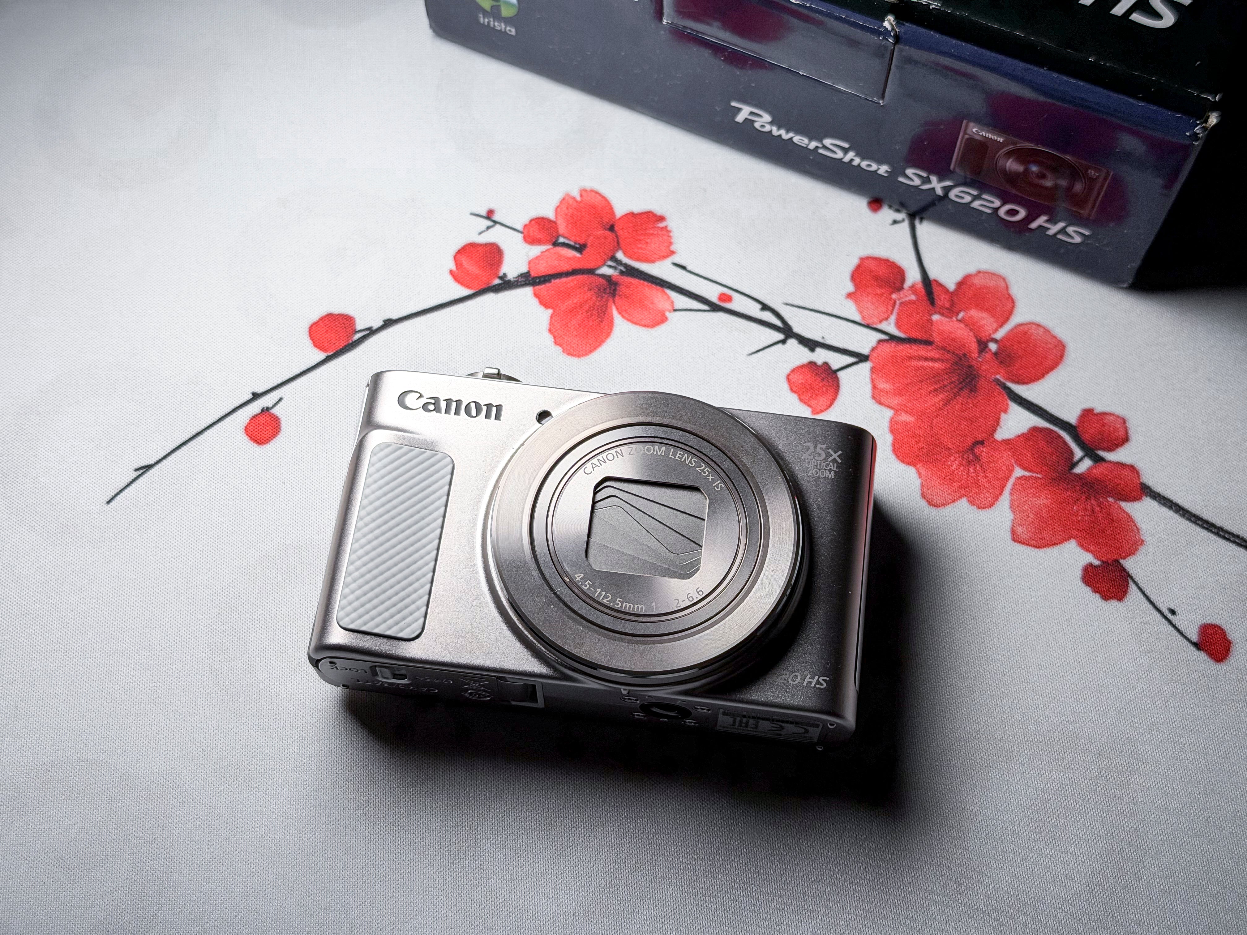 Canon SX620 HS 25x Zoom Compact Camera - 1 Year Warranty, Near Mint