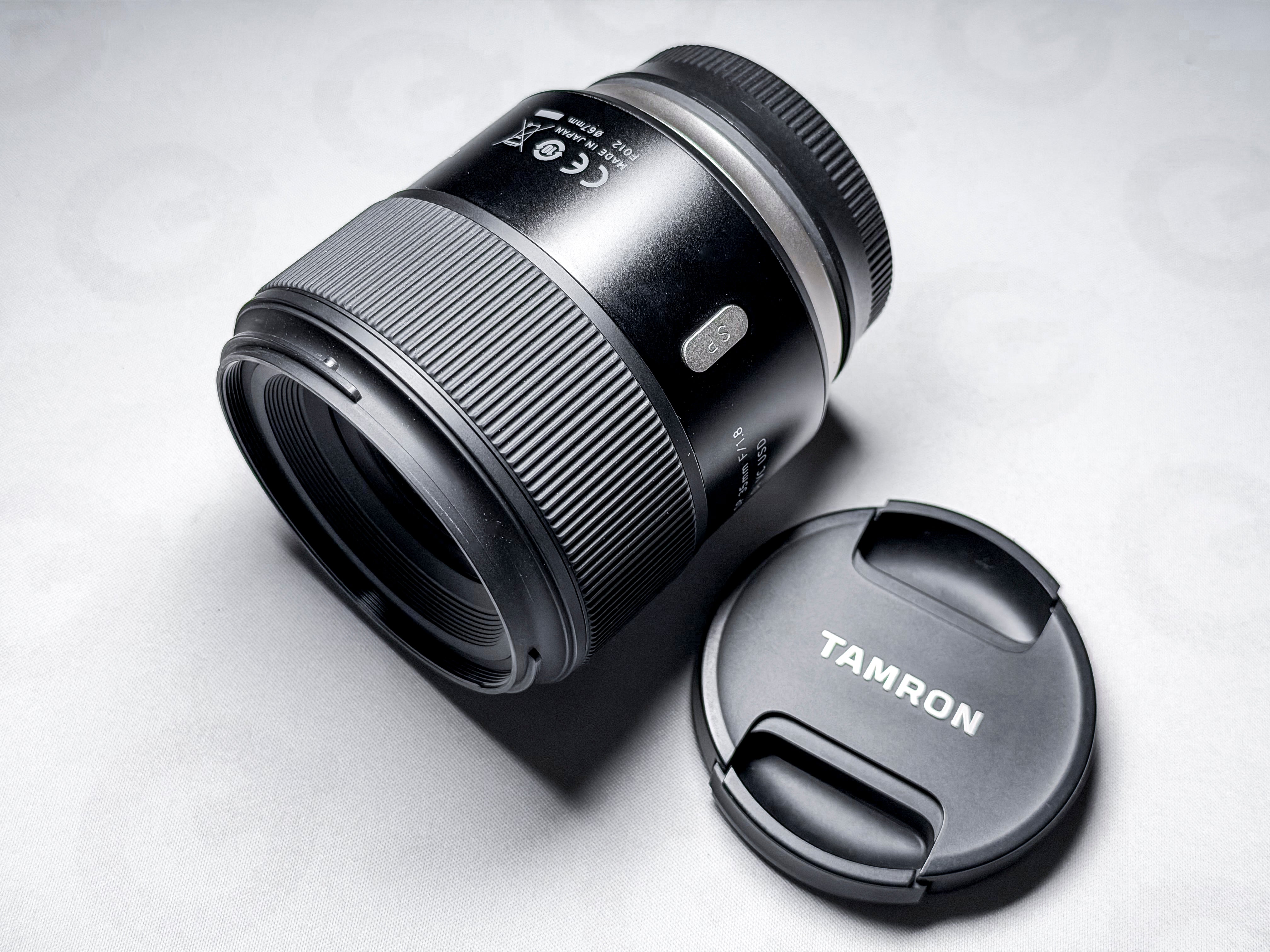 Tamron SP 35mm f1/.8 Lens for Canon EF EOS - Excellent, 1 Year Warranty