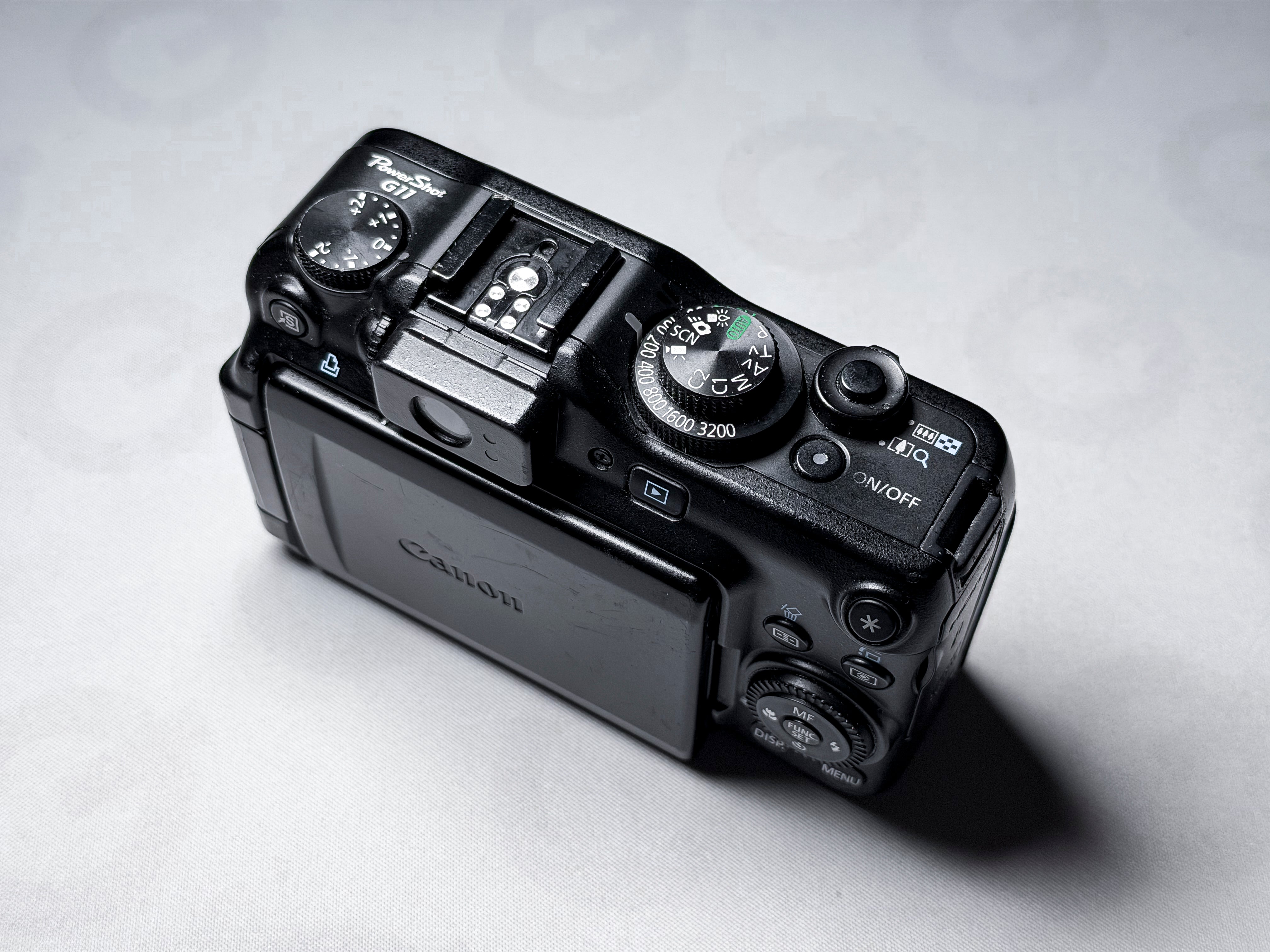 Canon Powershot G11 CCD Sensor 5X Zoom - 1 Year Warranty, Excellent