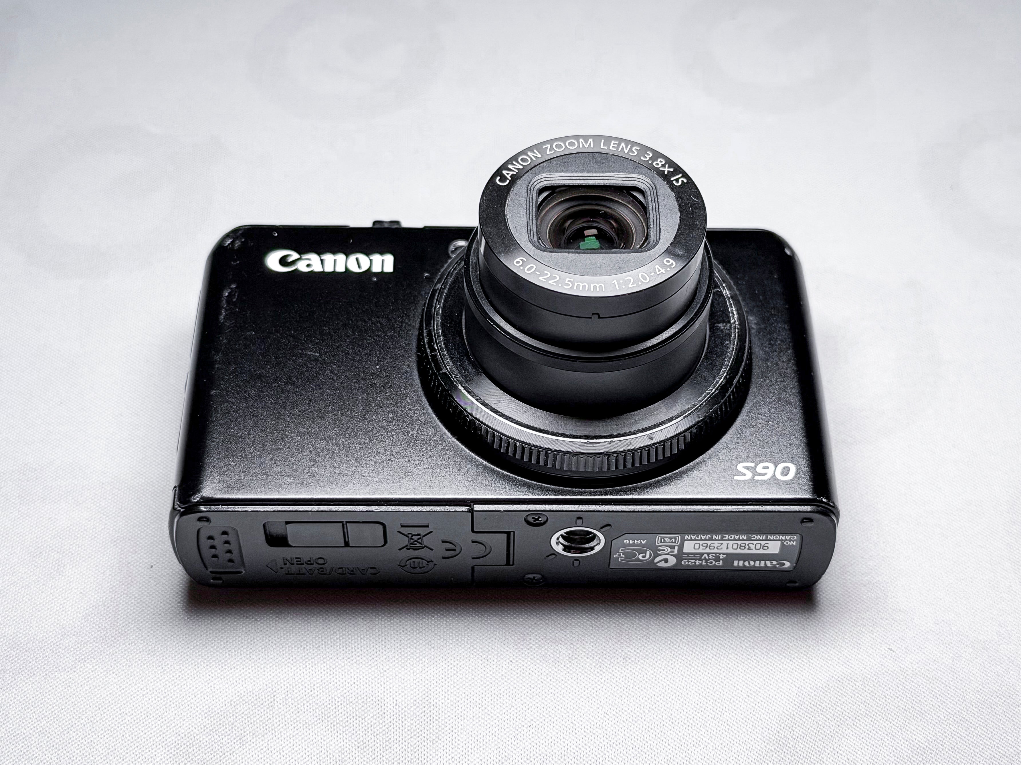 Canon S90 CCD Compact Camera - 1 Year Warranty, Perfectly Working