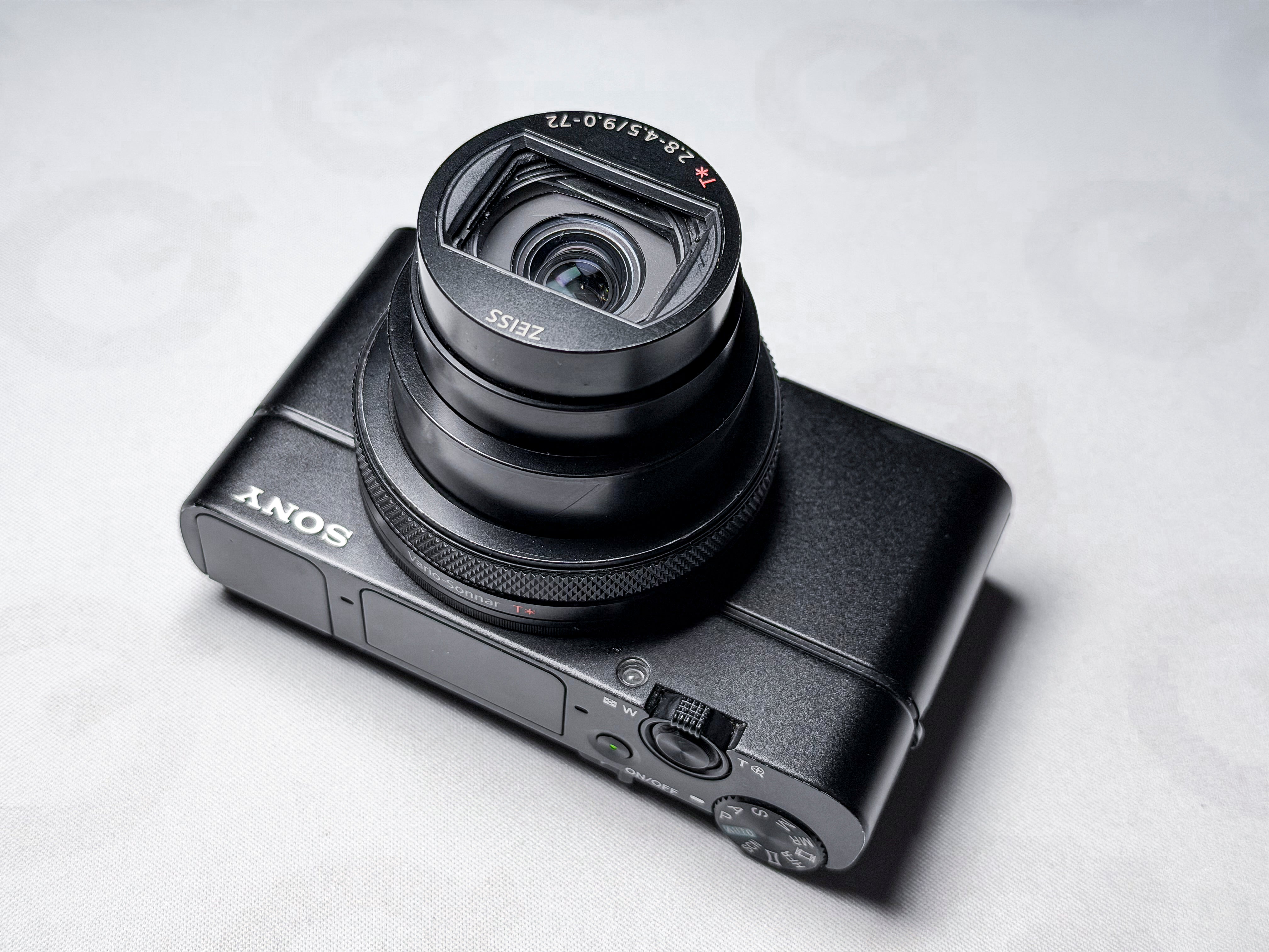 Sony RX100 VI Cyber-shot - Working, Flash Error