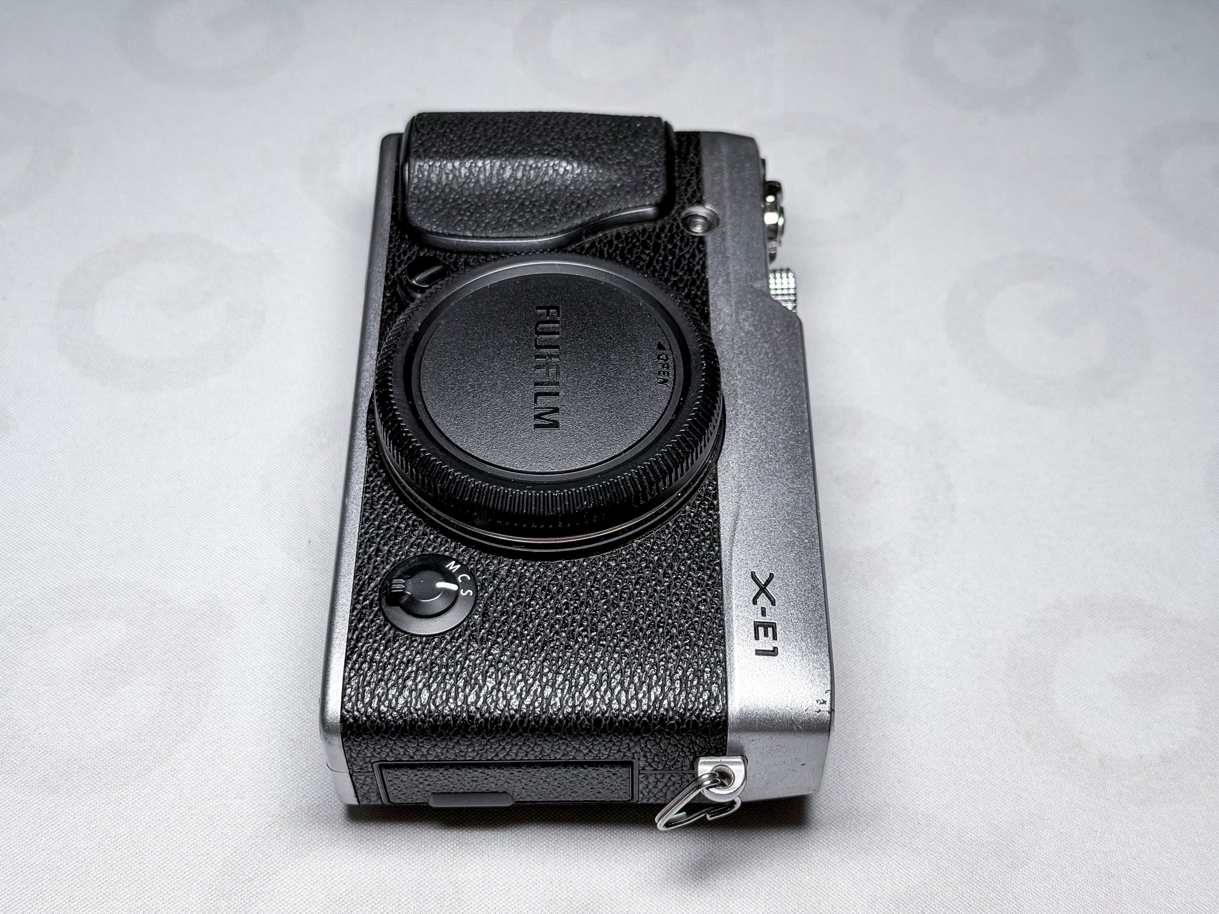 Fujifilm X-E1 Mirrorless APS-C Body 16.3Mpx- 1 Year Warranty, Near Mint Fuji XE1
