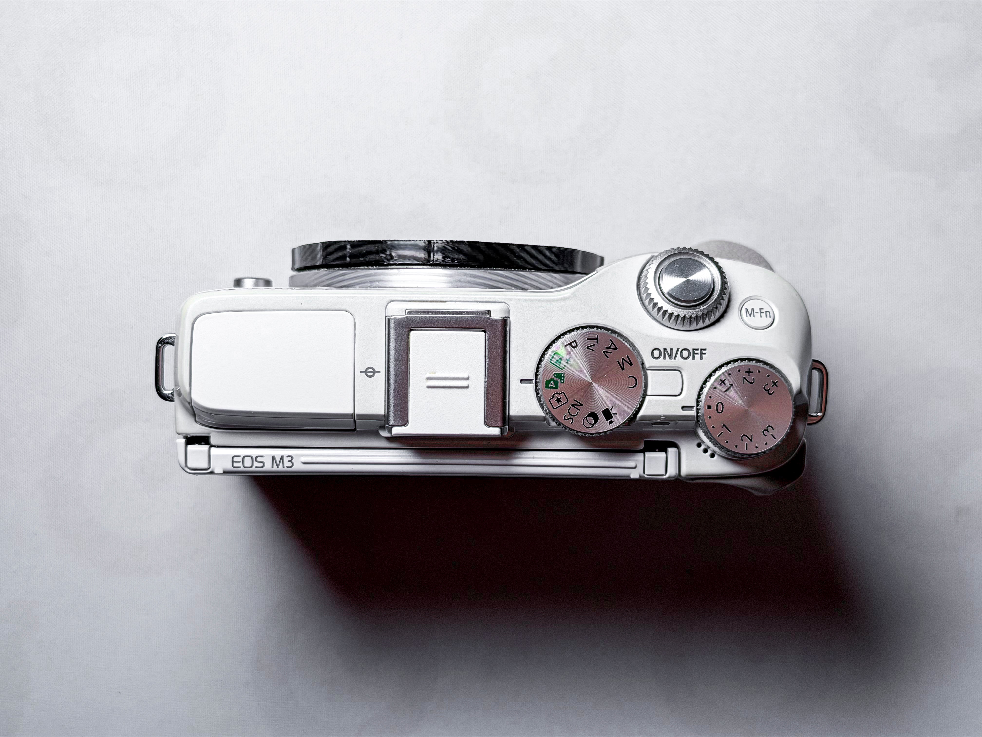 Canon EOS M3 Mirrorless Body APS-C 24.2 Mpx - 1 Year Warranty, Excellent
