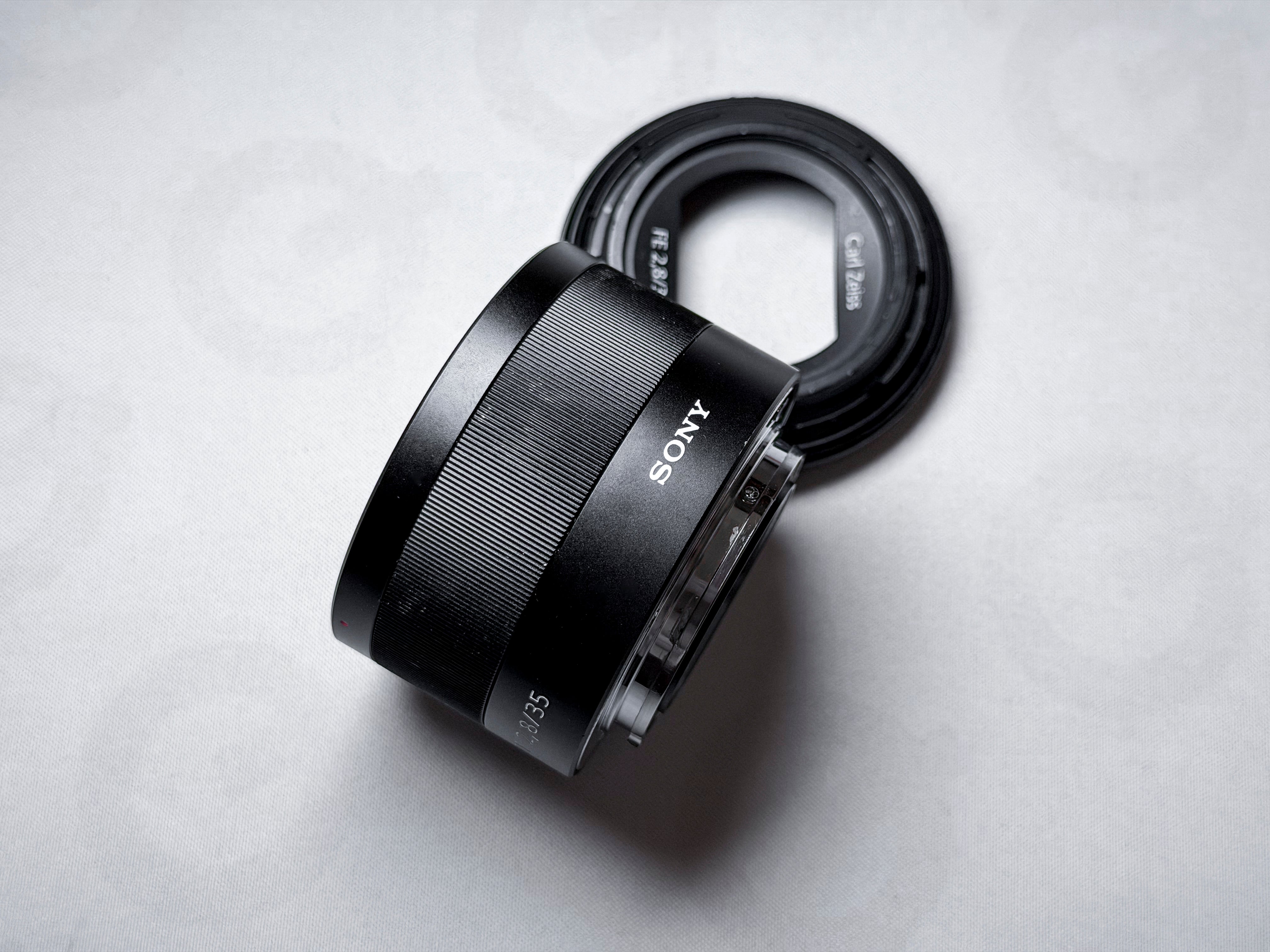 Sony Zeiss Sonnar 35mm f/2.8 FE ZA Lens for Mirrorless - 1 Year Warranty, Exc.