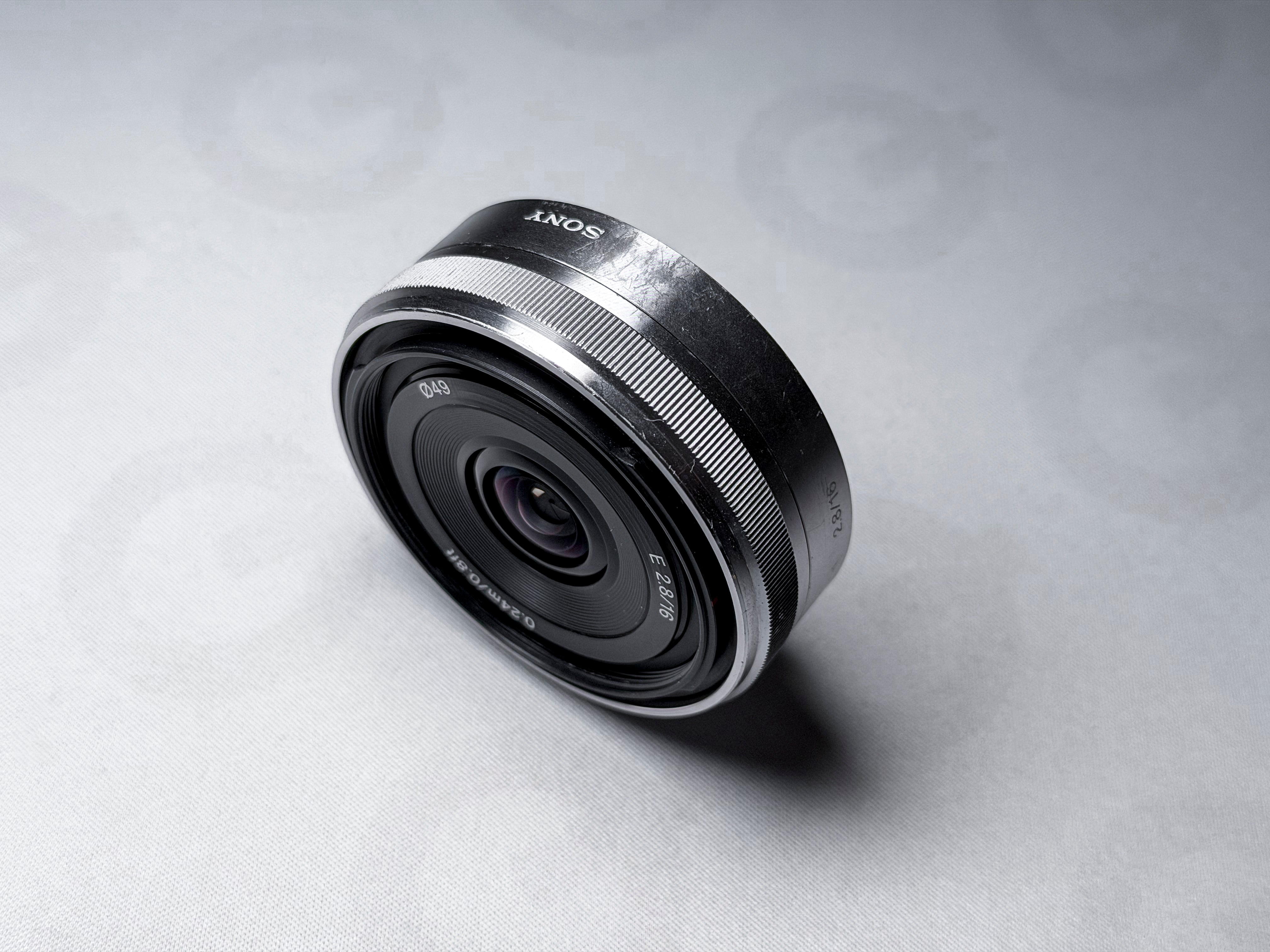 Sony 16mm f/2.8 E-Mount APS-C - 1 Year Warranty Perfectly Working