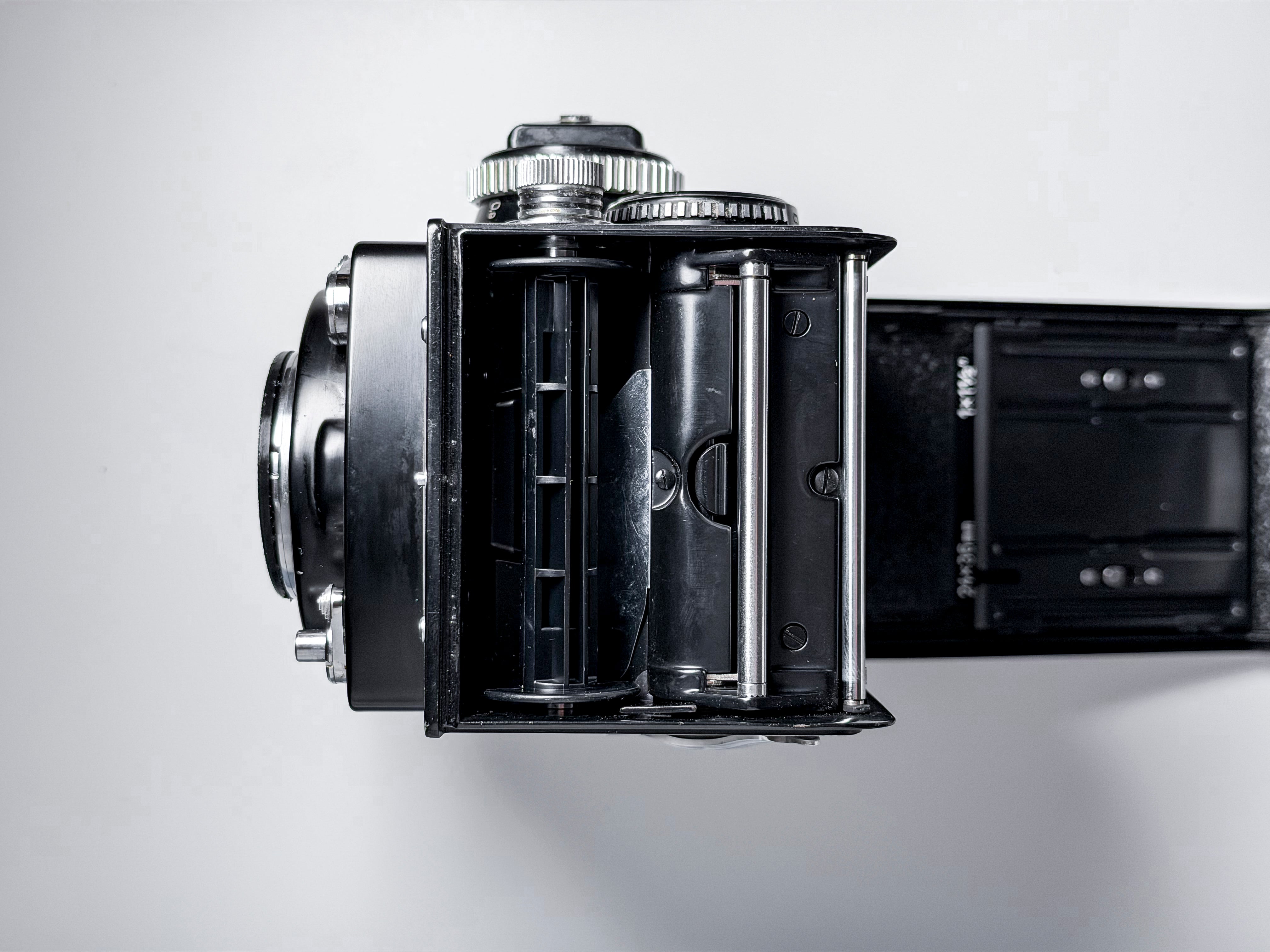 Rolleiflex 3.5F Xenotar 120 Film Camera + Case, Hood - Working, Read Description