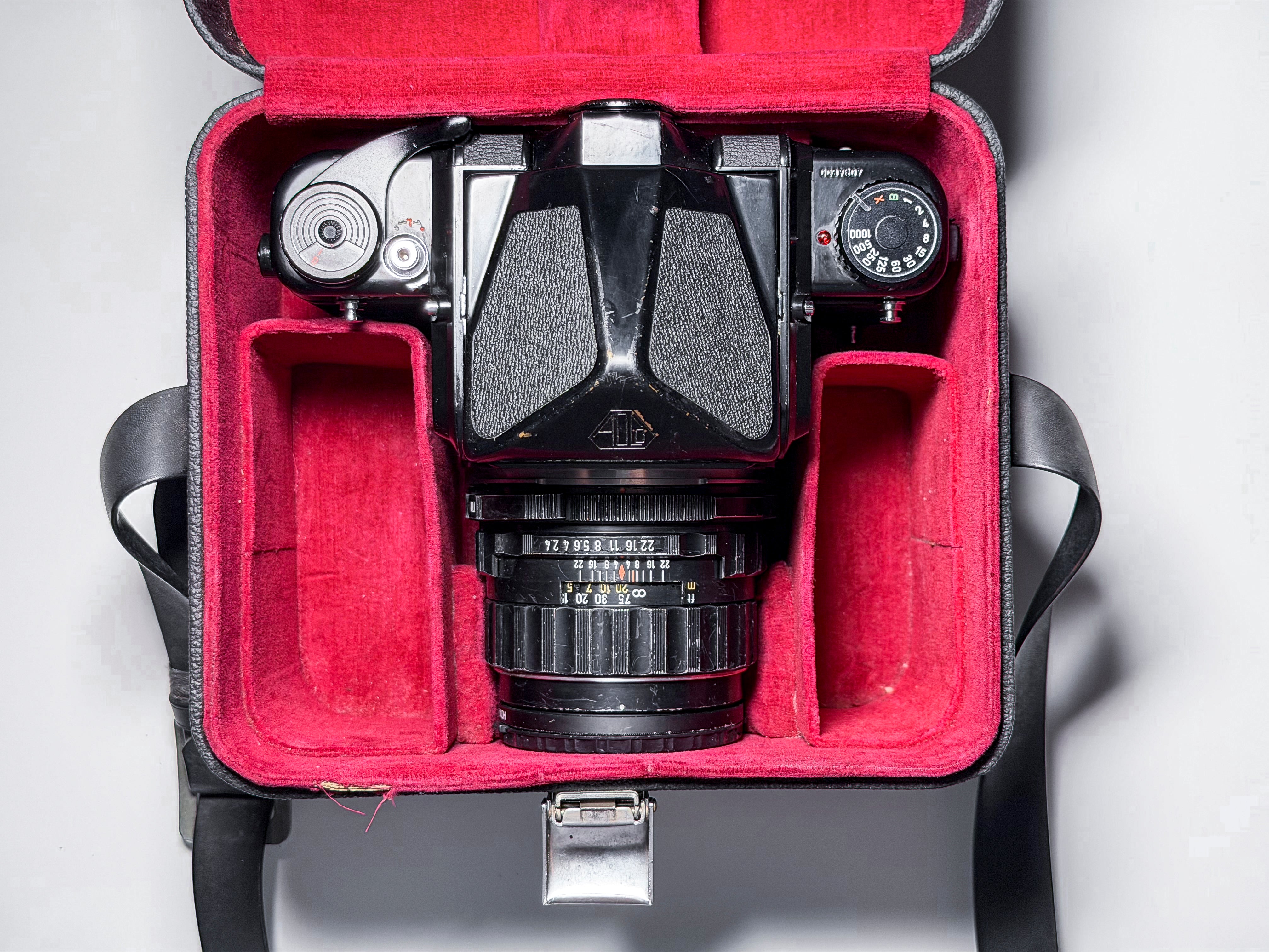 Pentax 67 MLU + 105mm f/2.4 120 Film SLR + Rare Case - Perfectly Working 6x7