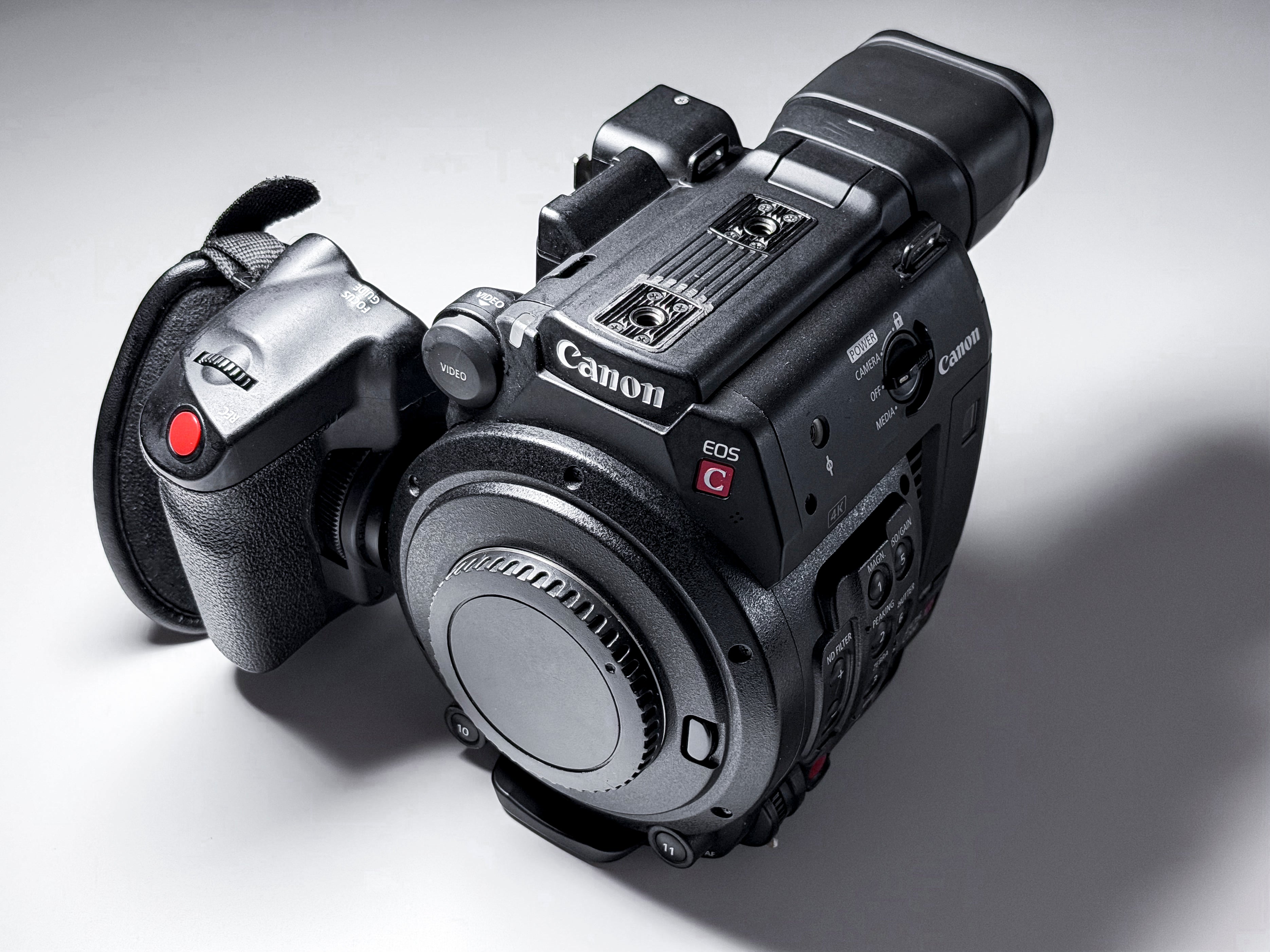 Canon EOS C200 Super 35 4K Cinema Camera - 1 Year Warranty, Perfectly Working
