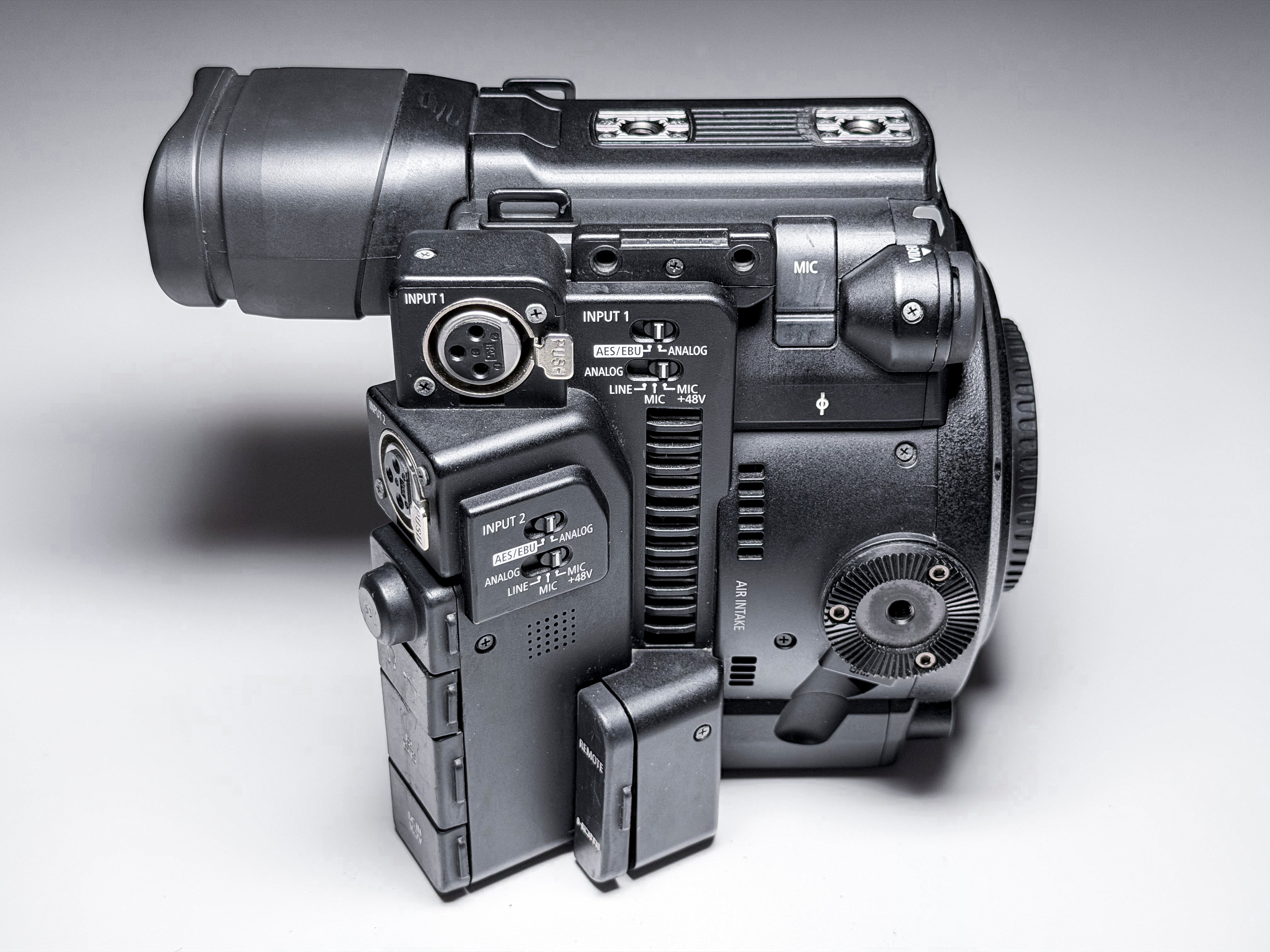 Canon EOS C200 Super 35 4K Cinema Camera - 1 Year Warranty, Perfectly Working