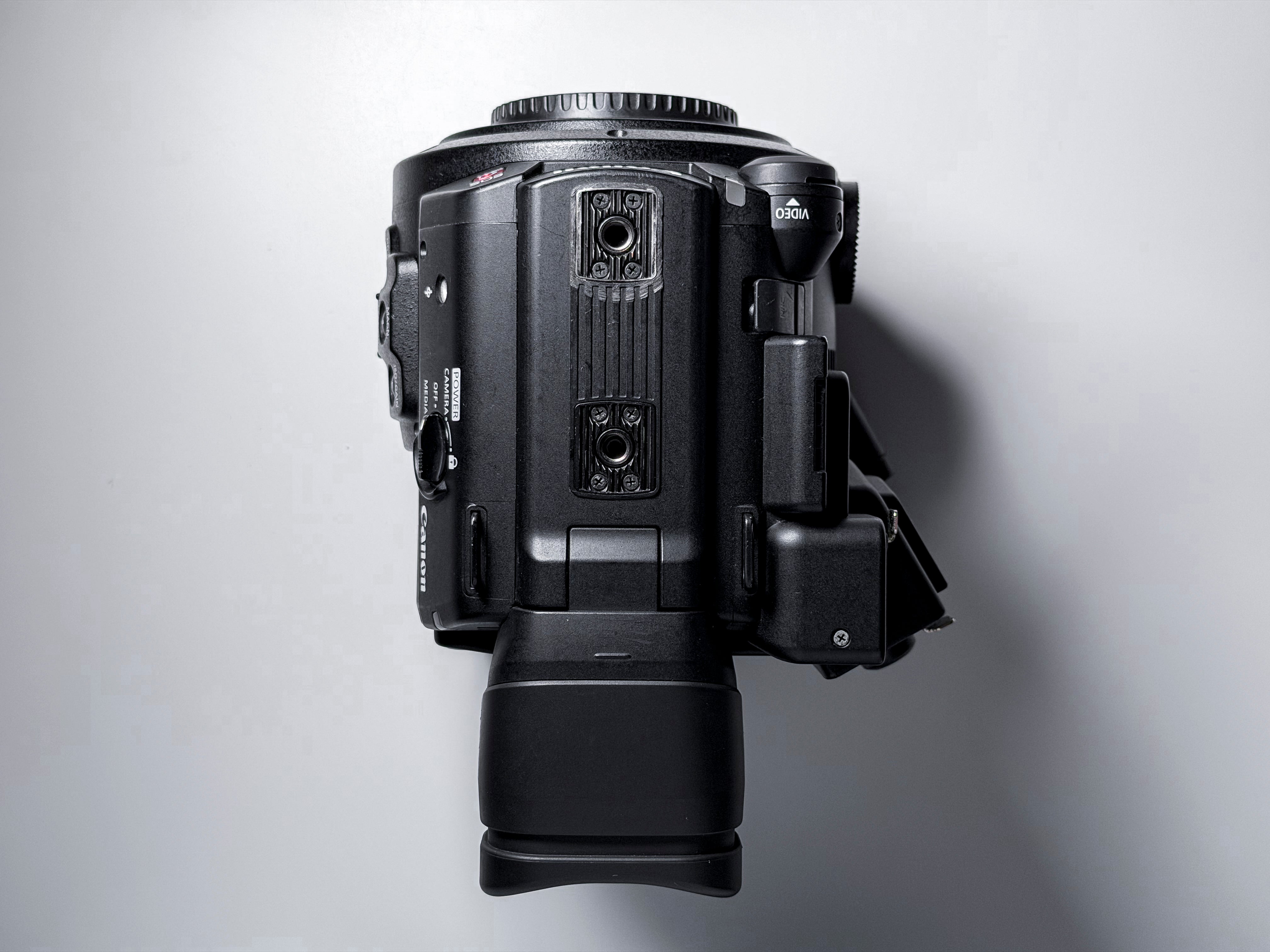 Canon EOS C200 Super 35 4K Cinema Camera - 1 Year Warranty, Perfectly Working
