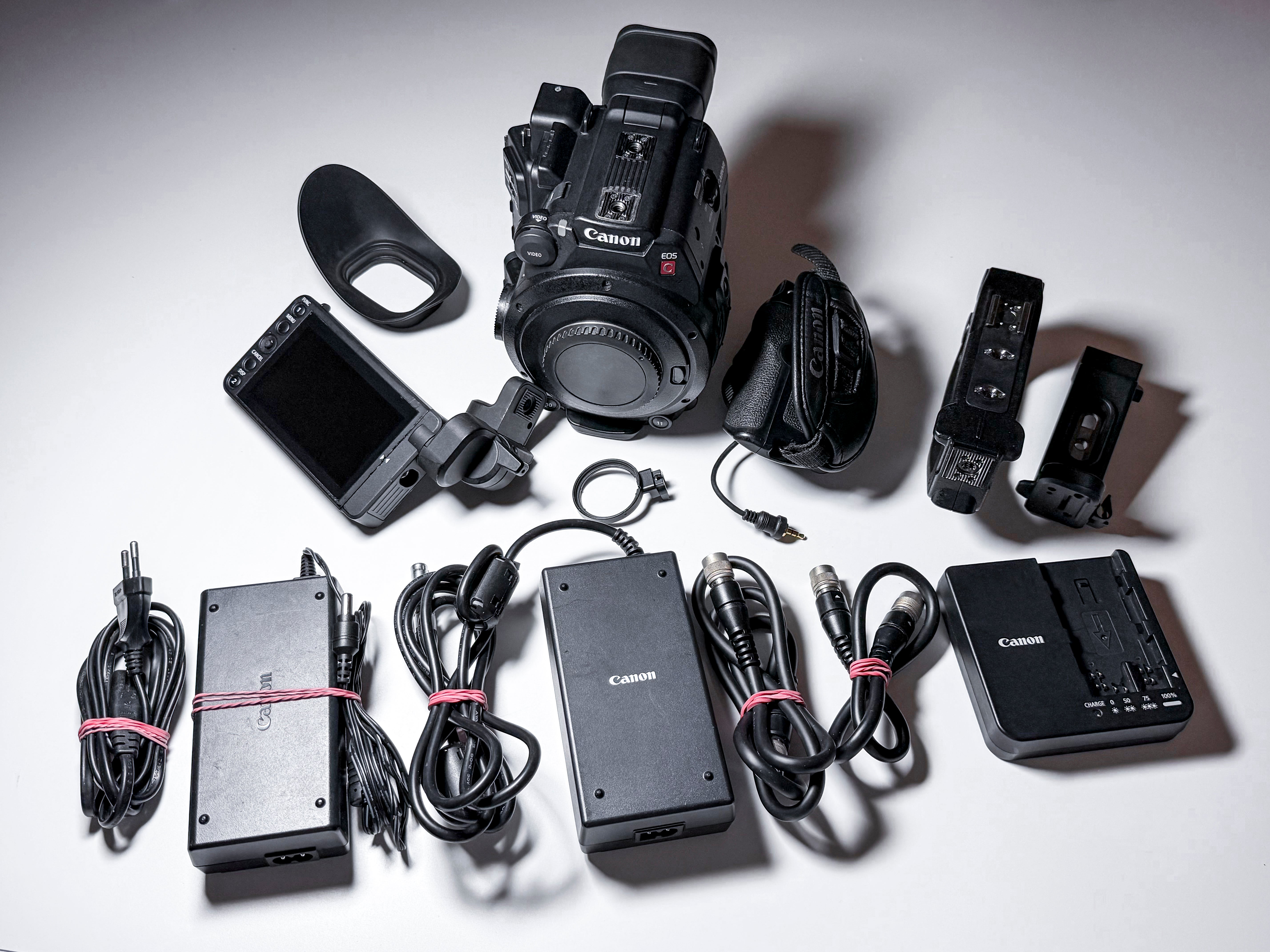 Canon EOS C200 Super 35 4K Cinema Camera - 1 Year Warranty, Perfectly Working