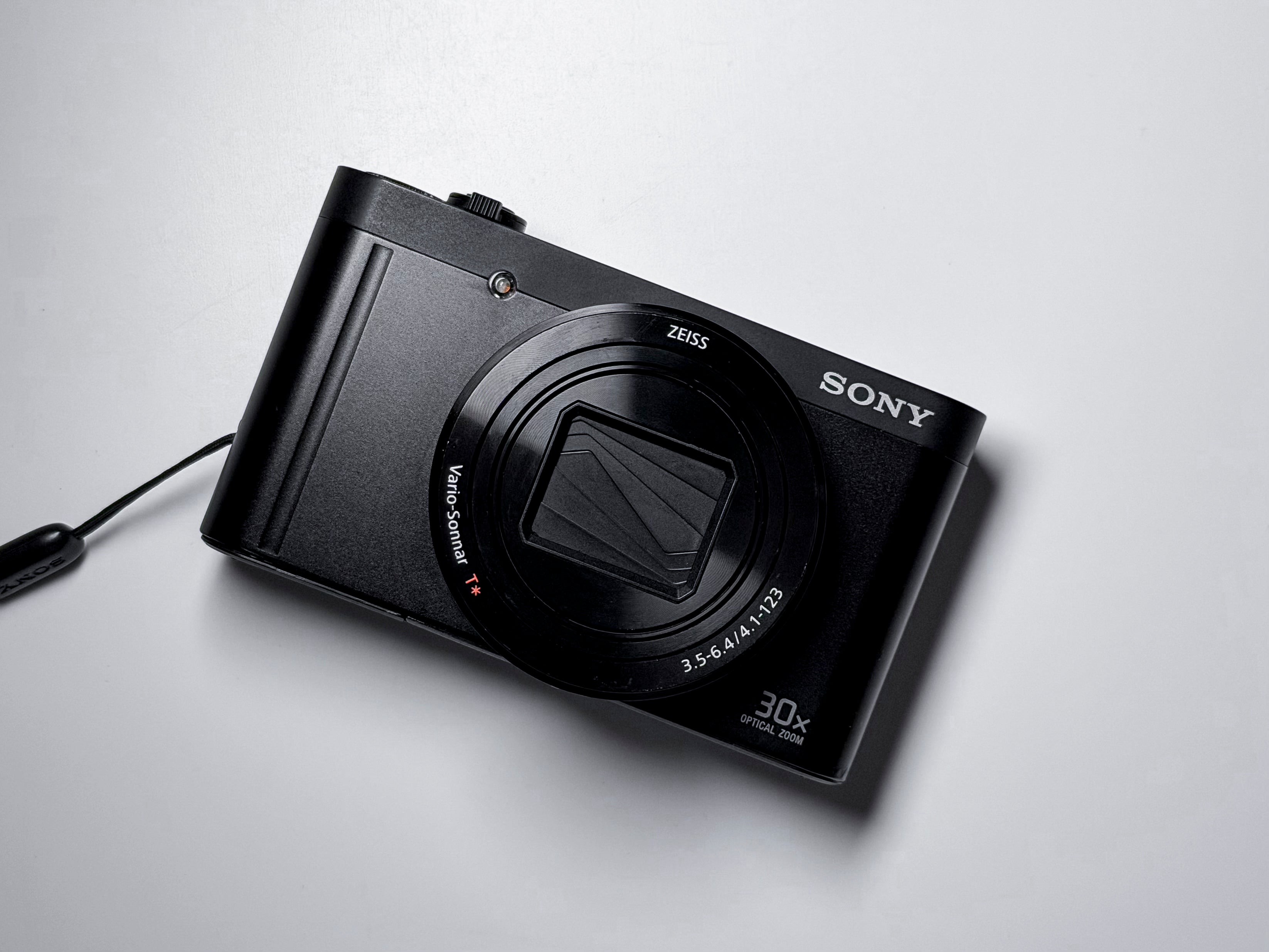 Sony WX500 Compact Camera 30x Zoom - 1 Year Warranty DSC-WX500