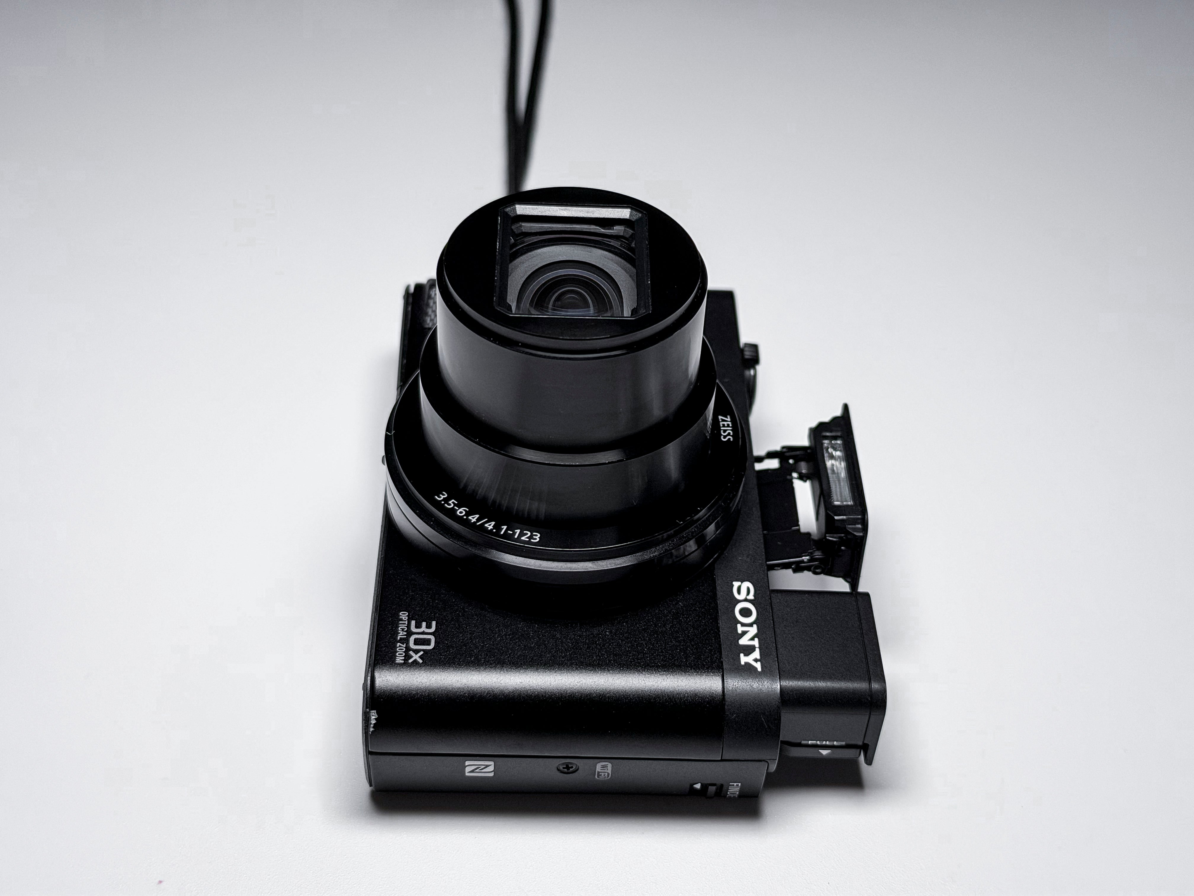 Sony HX80 Cyber-shot 18.2 Mpx 30x - 1 Year Warranty, Excellent HX-80