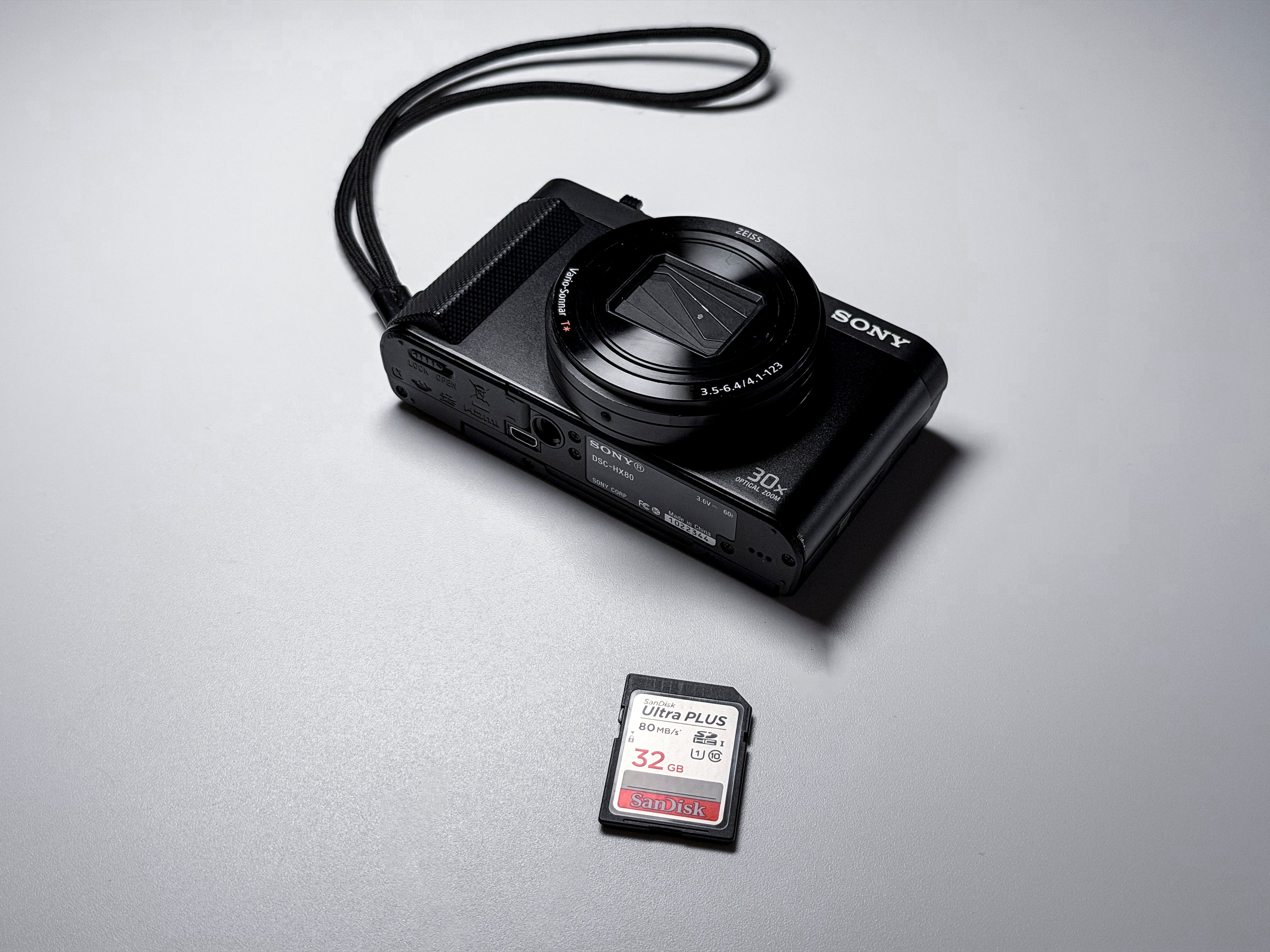 Sony HX80 Cyber-shot 18.2 Mpx 30x - 1 Year Warranty, Excellent HX-80