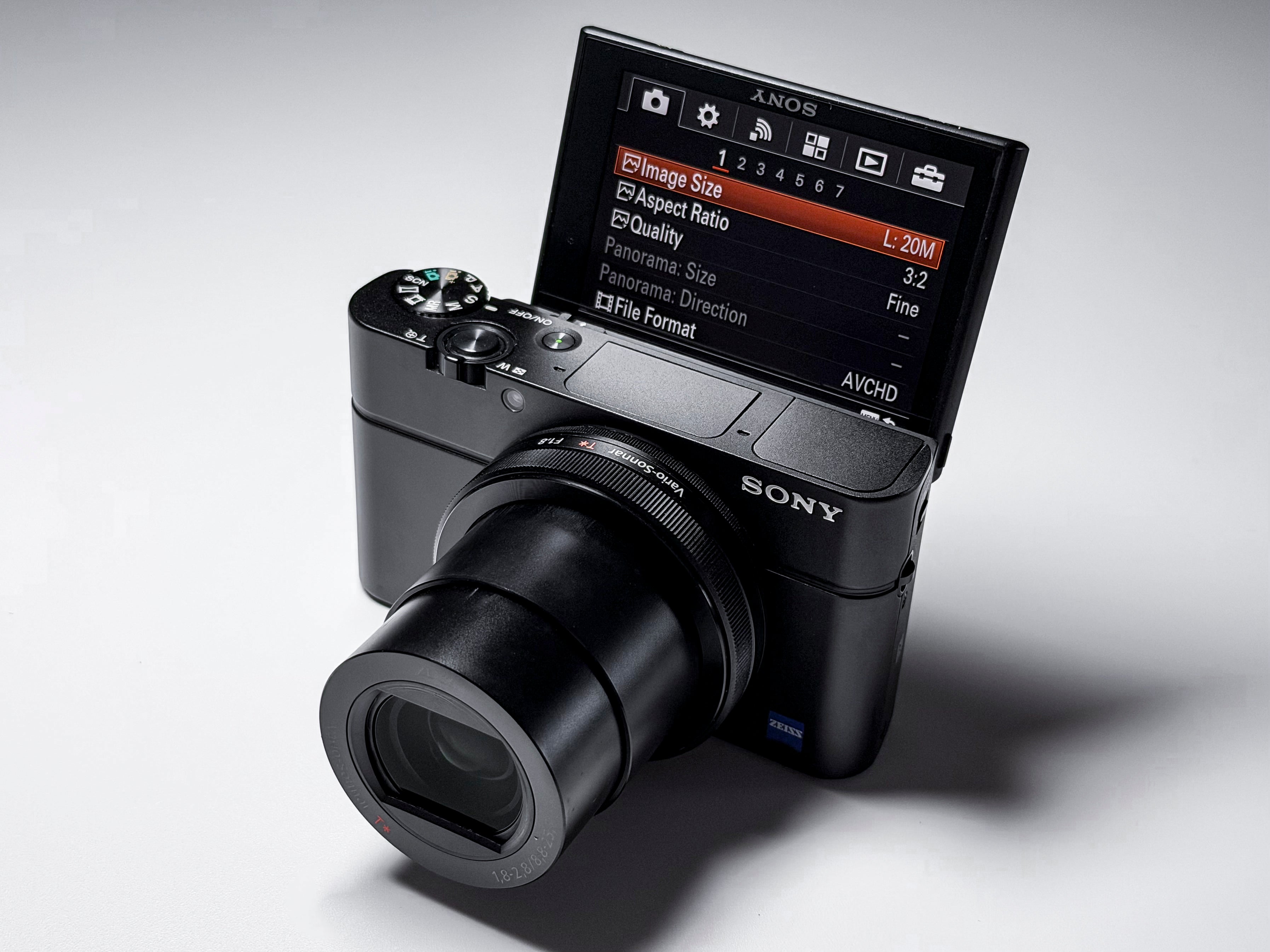 Sony RX100 III Mark 3 Cyber-shot 20,1 Mpx - 1 Year Warranty Excellent RX 100 M3