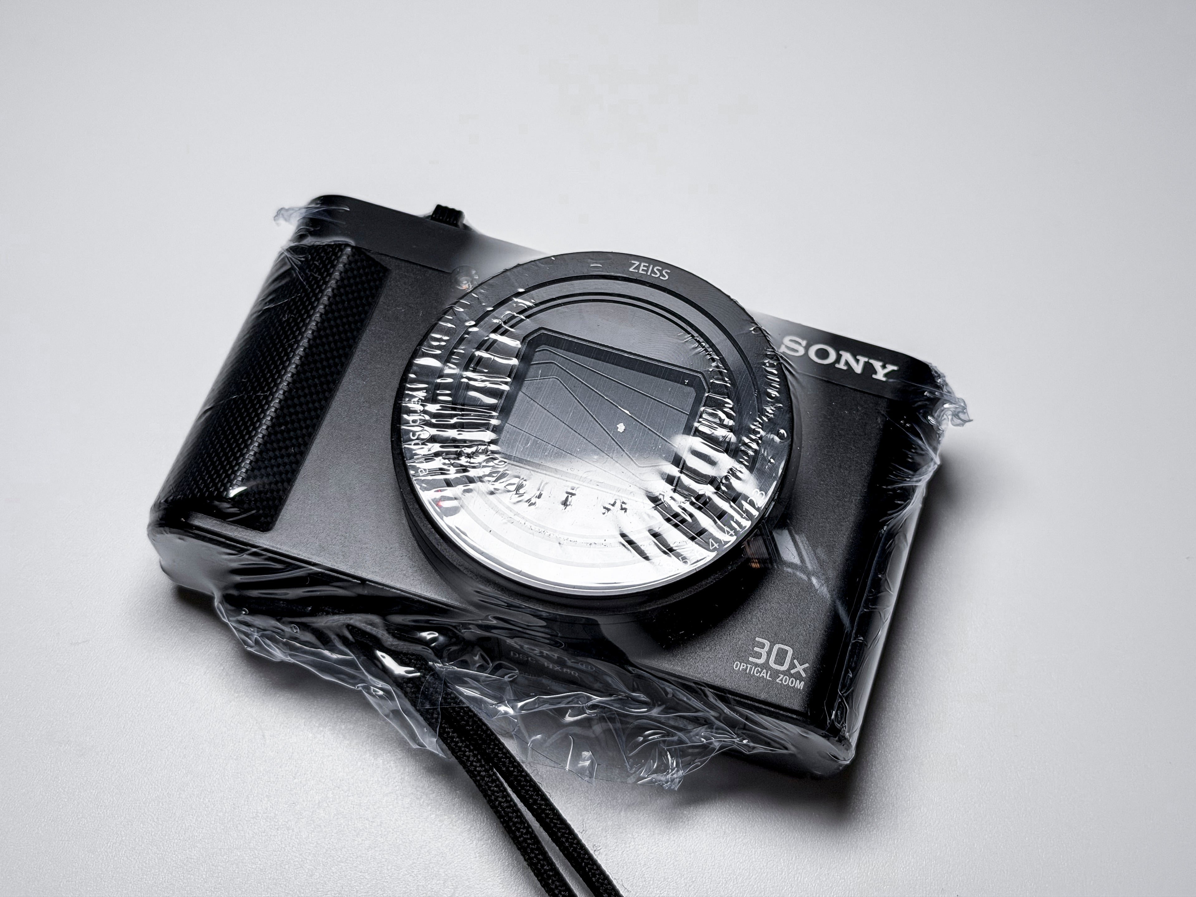 Sony HX80 Cyber-shot 18.2 Mpx 30x - 1 Year Warranty, Excellent HX-80