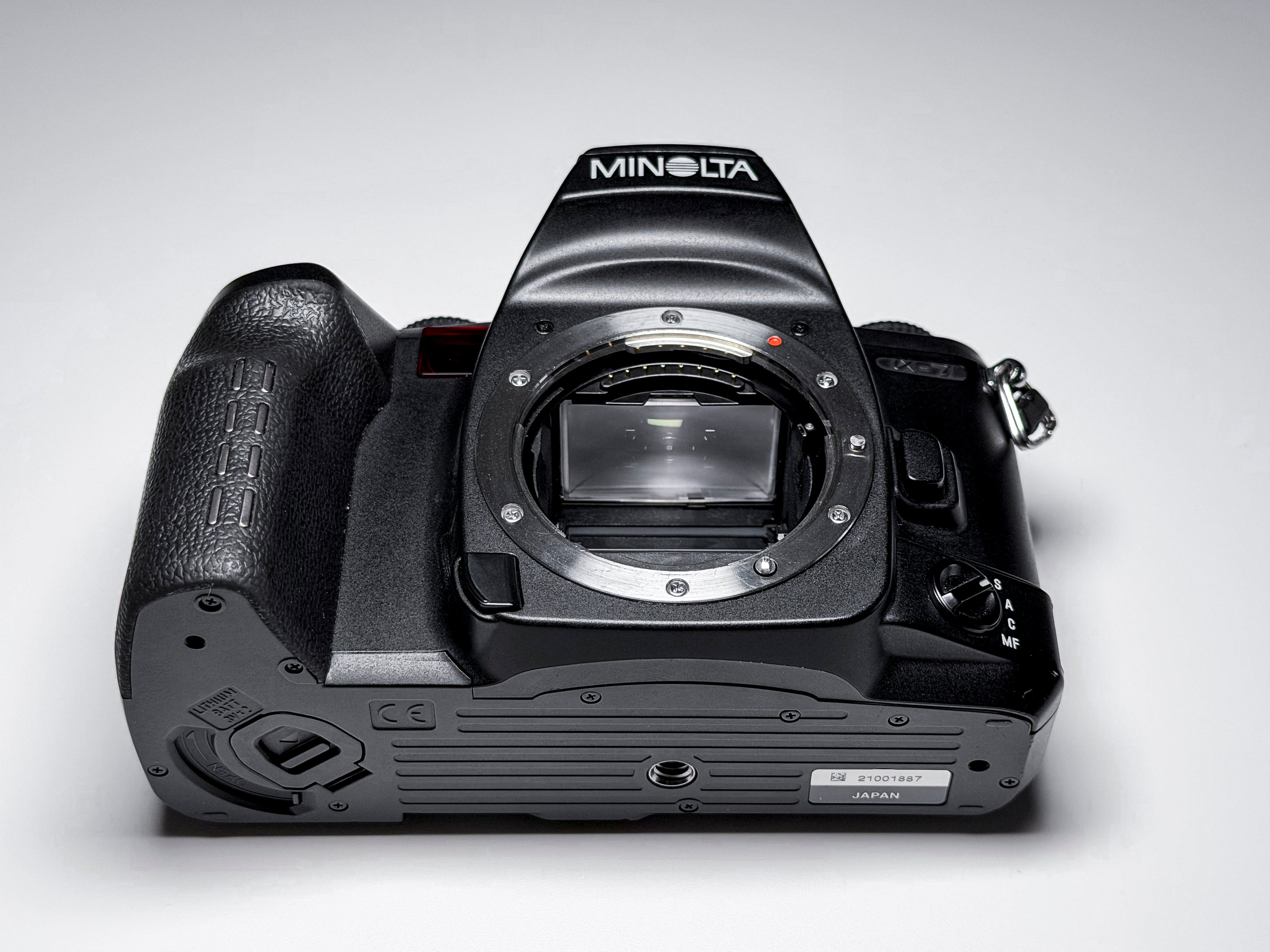 Minolta Alpha-7 Dinax 7 Maxxum + 28-85mm - Excellent, Perfectly Working