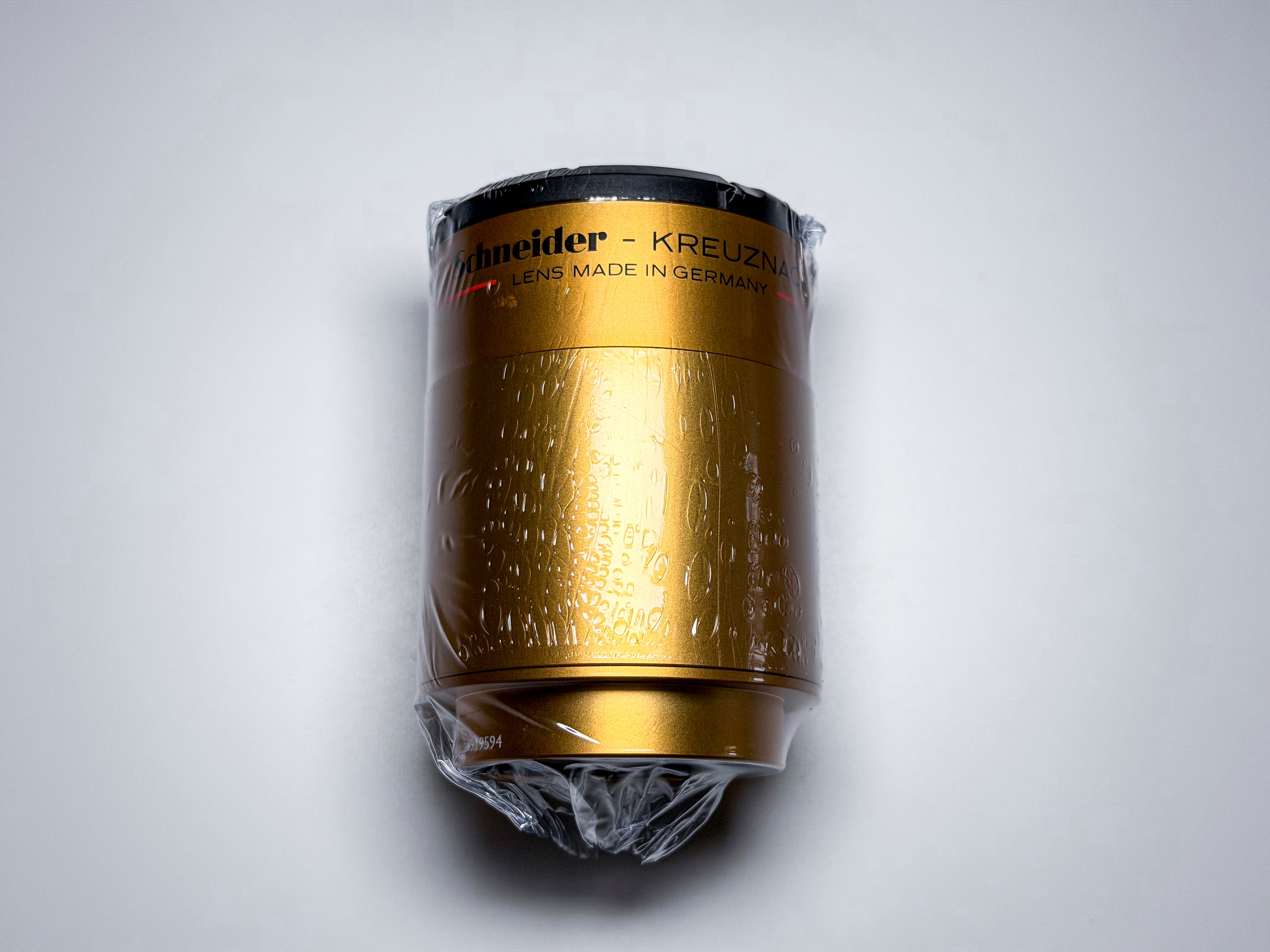 Schenider 135mm f/2 Cinelux Ultra Projection Lens 35 / 70mm - Covers 6x7 and GFX