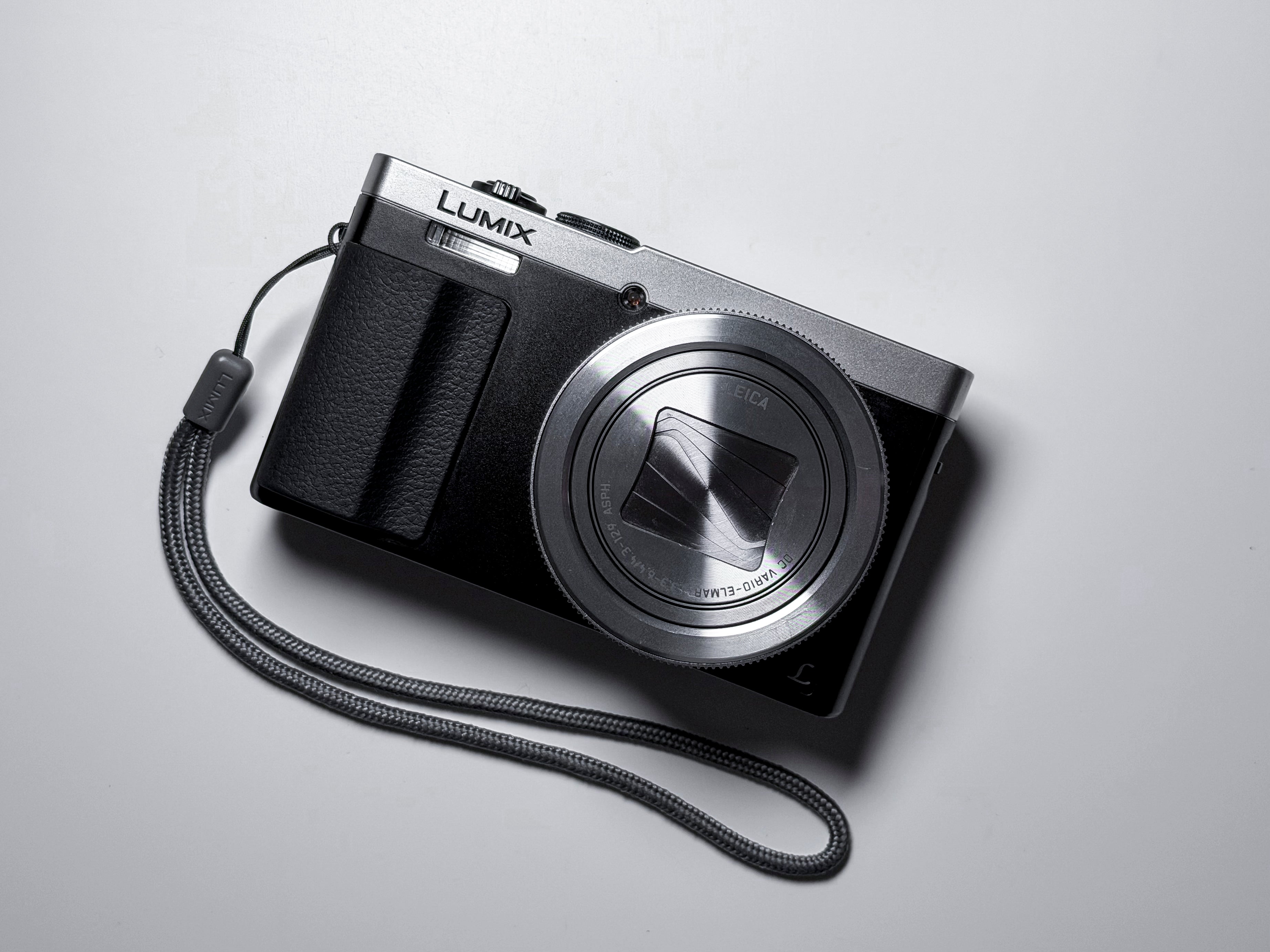 Panasonic Lumix TZ70 TZ-70 Leica 30x Lens - 1 Year Warranty, Excellent