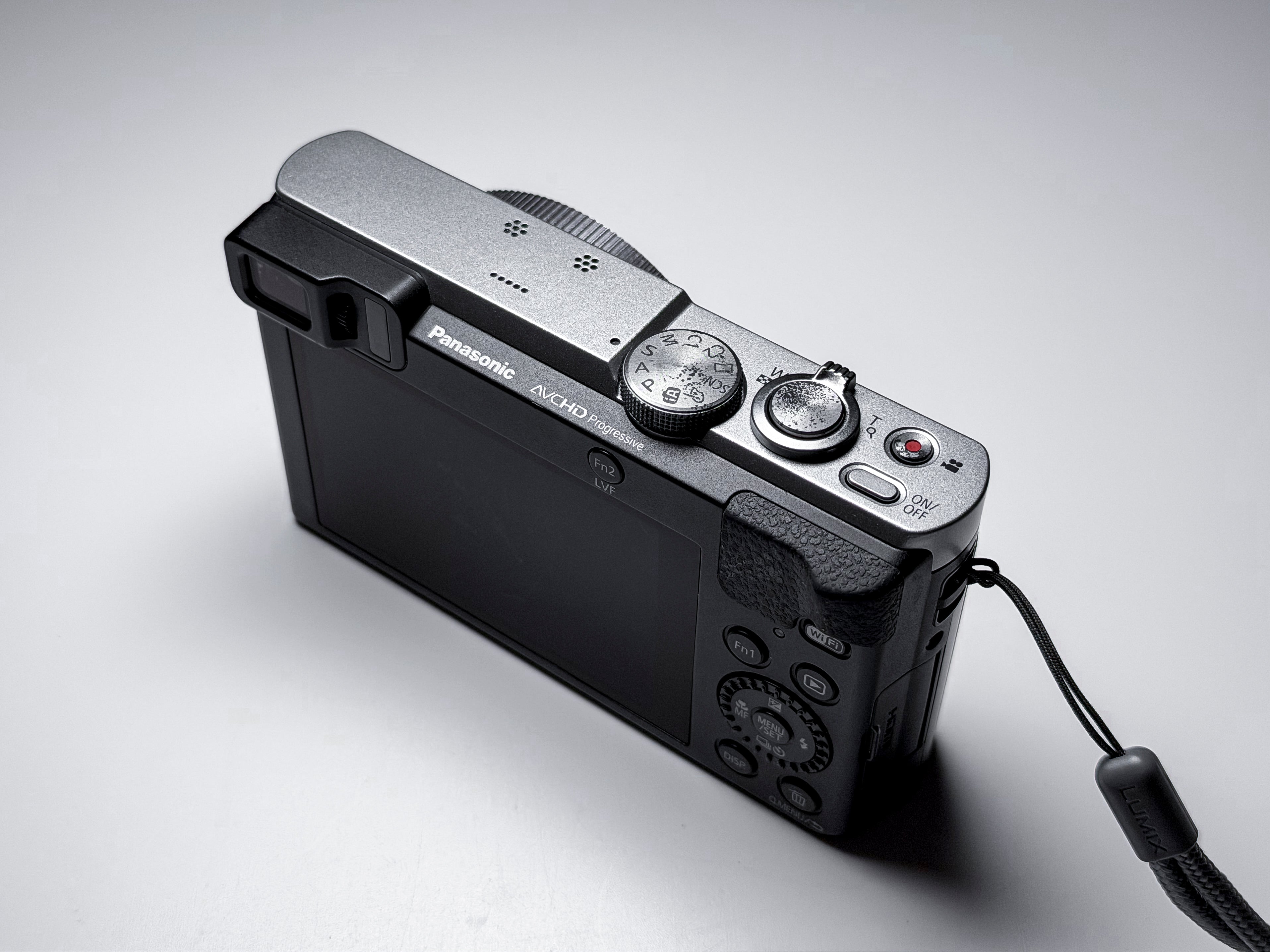 Panasonic Lumix TZ70 TZ-70 Leica 30x Lens - 1 Year Warranty, Excellent
