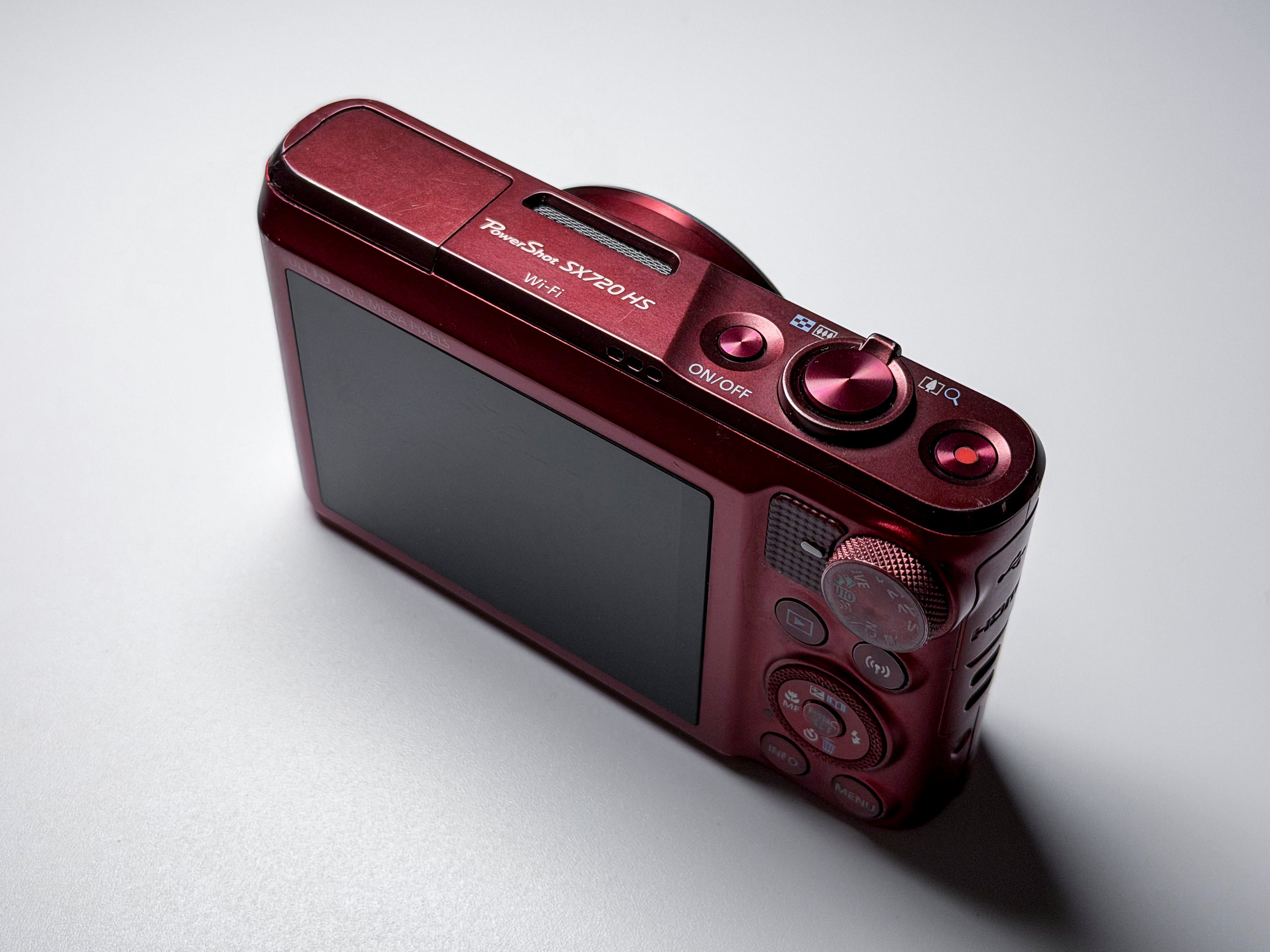 Canon Powershot SX720 HS 40x Zoom - 1 Year Warranty, Perfectly Working