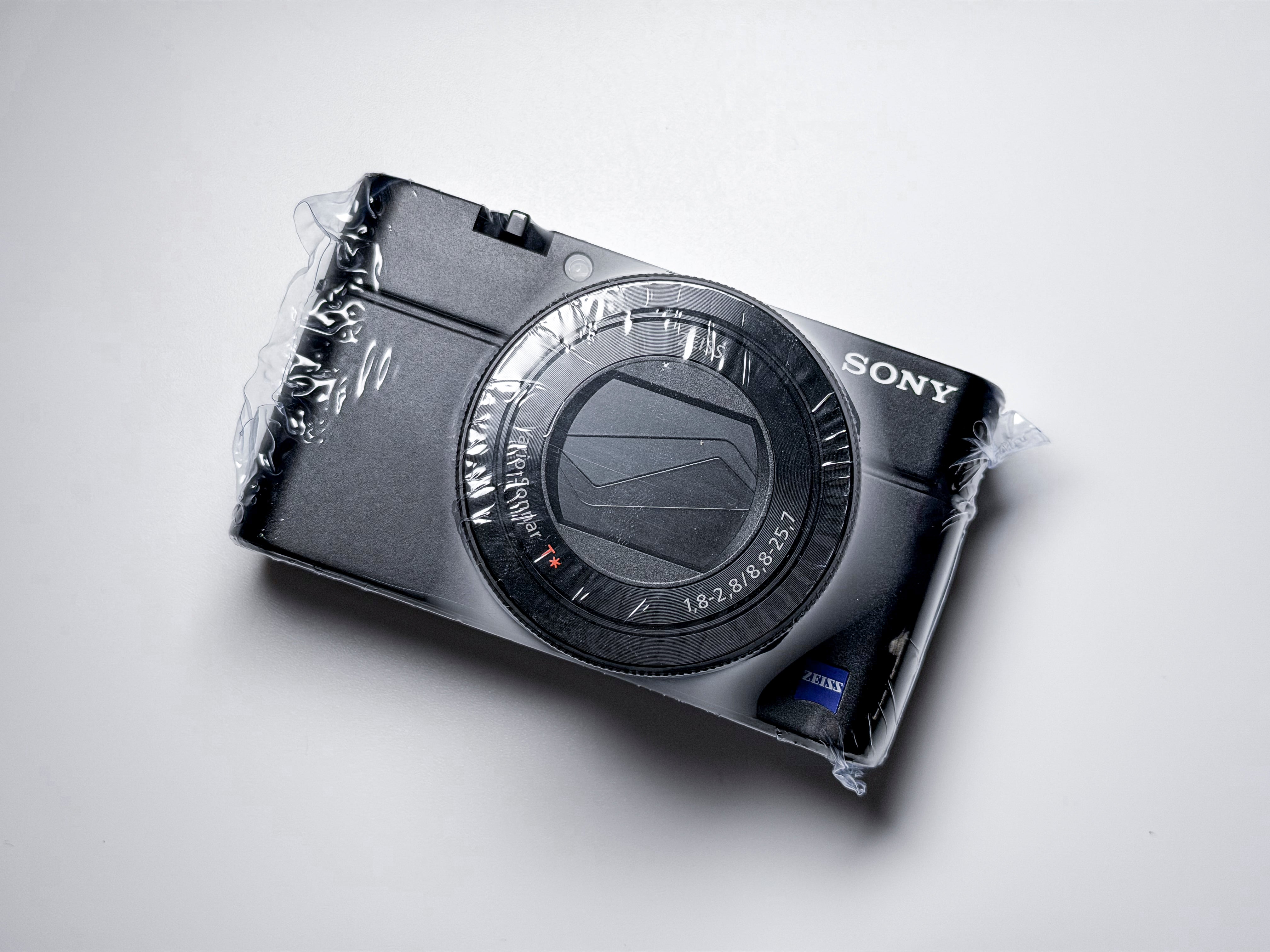 Sony RX100 IV 4 Cyber-Shot - 1 Year Warranty, Perfectly Working RX 100 Mark 4