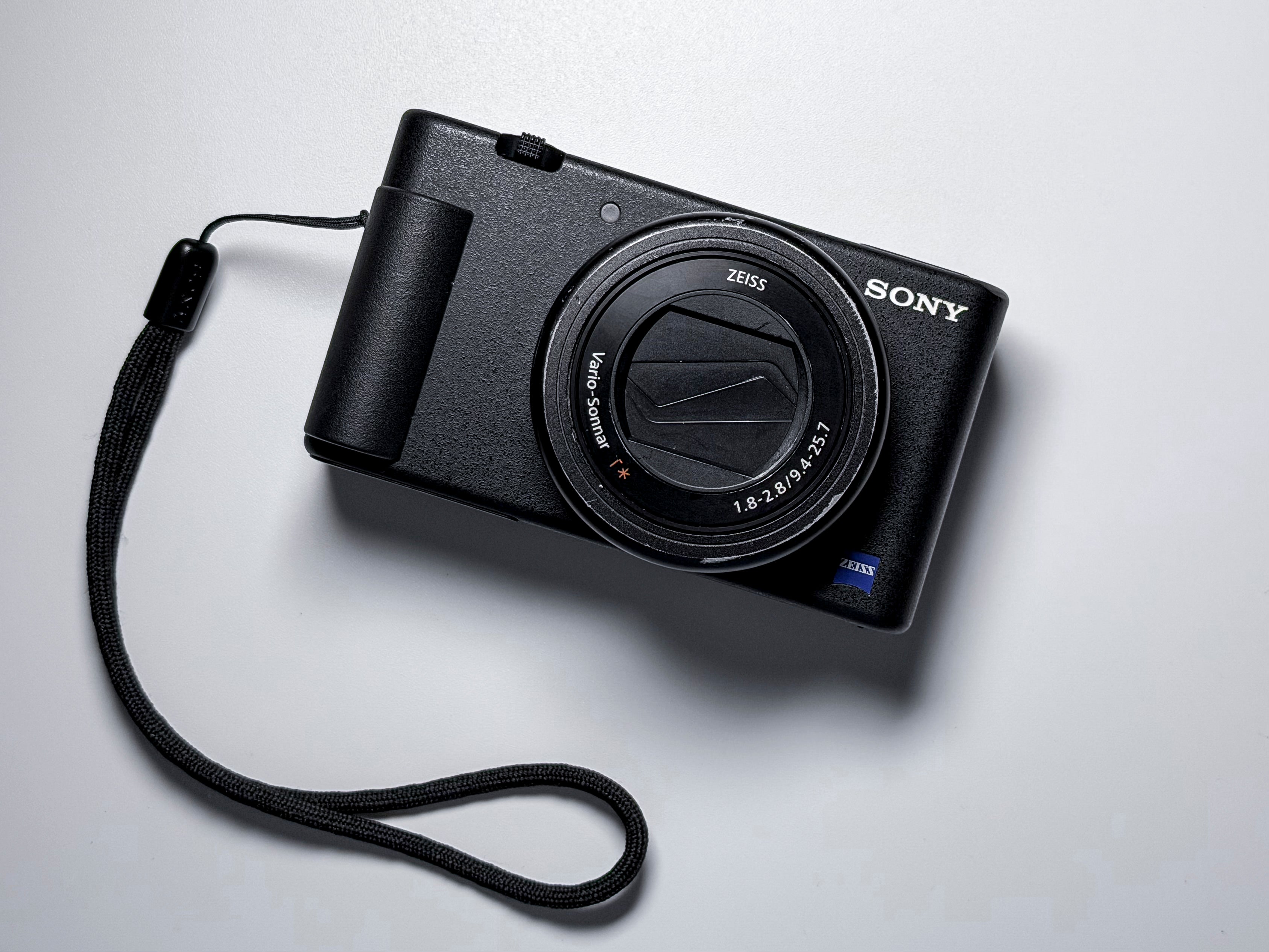 Sony ZV1 Cyber-shot ZV-1 4K - 1 Year Warranty, Excellent