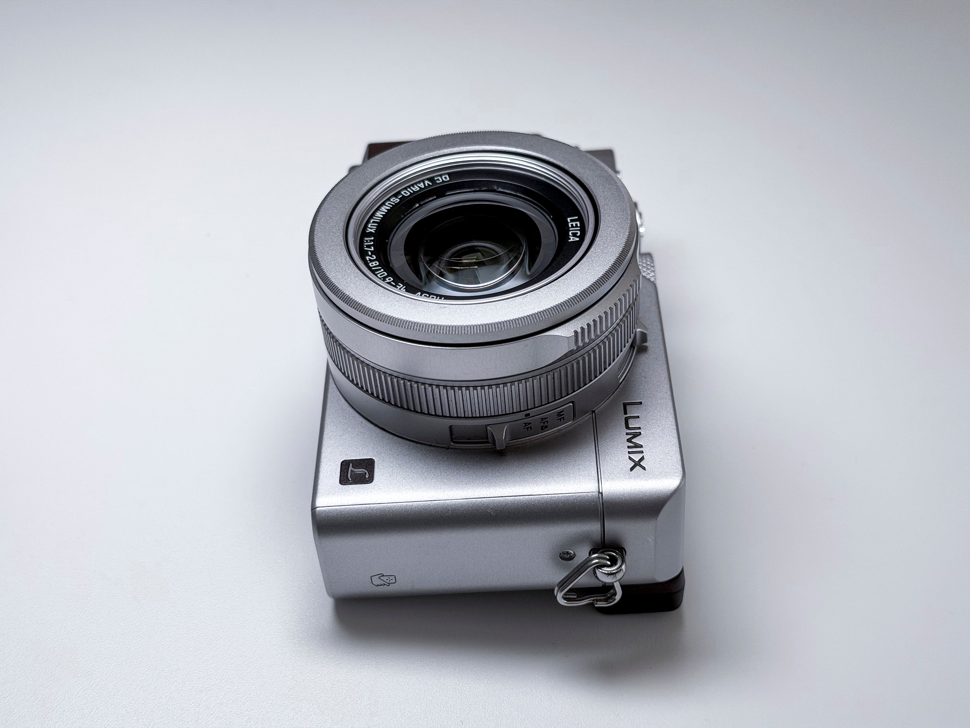 Panasonic Lumix LX100 Leica Lens - 1 Year Warranty, Near Mint