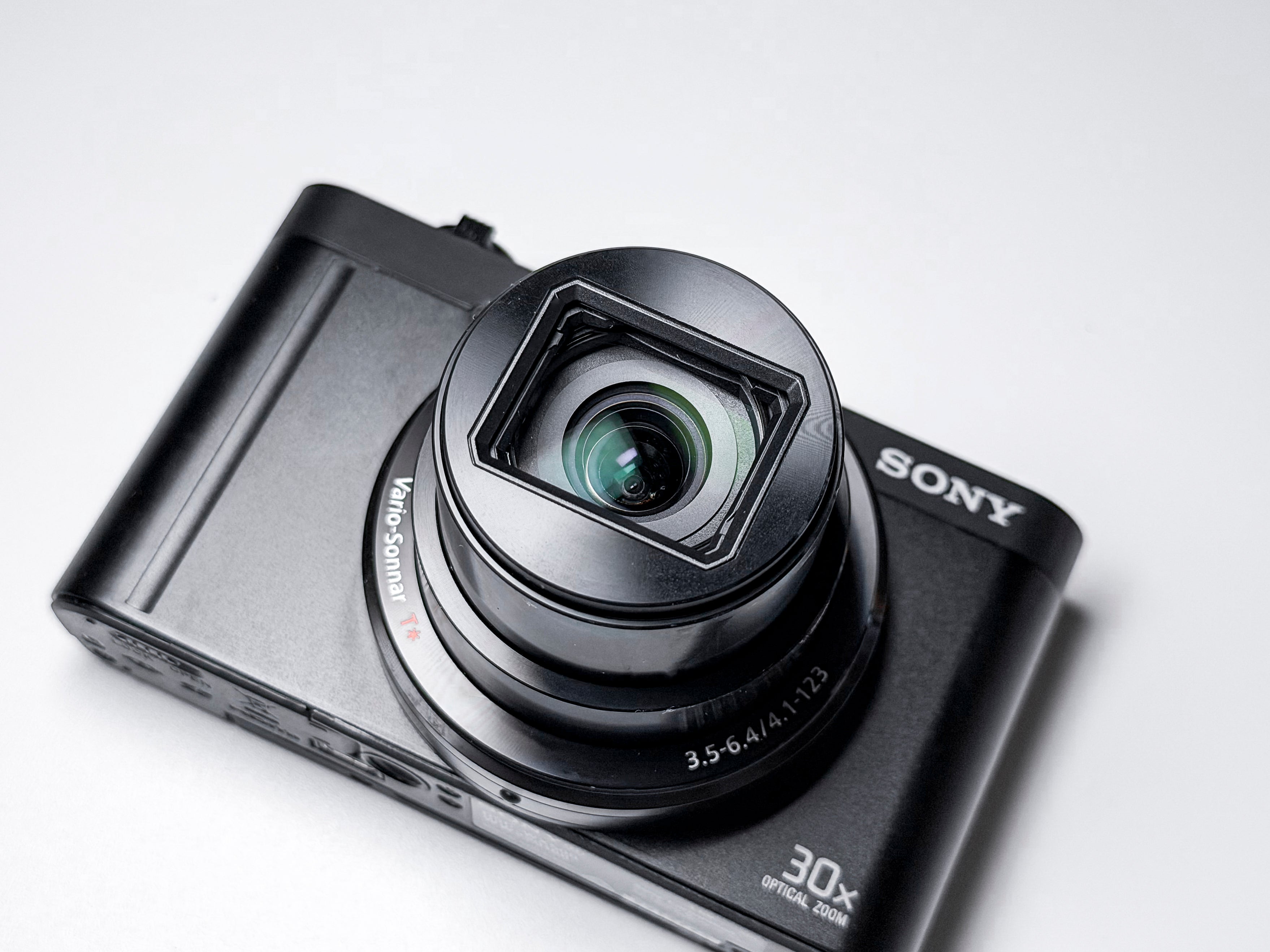 Sony WX500 WX-500 Cyber-shot Zeiss 30x Zoom Digital Compact Camera