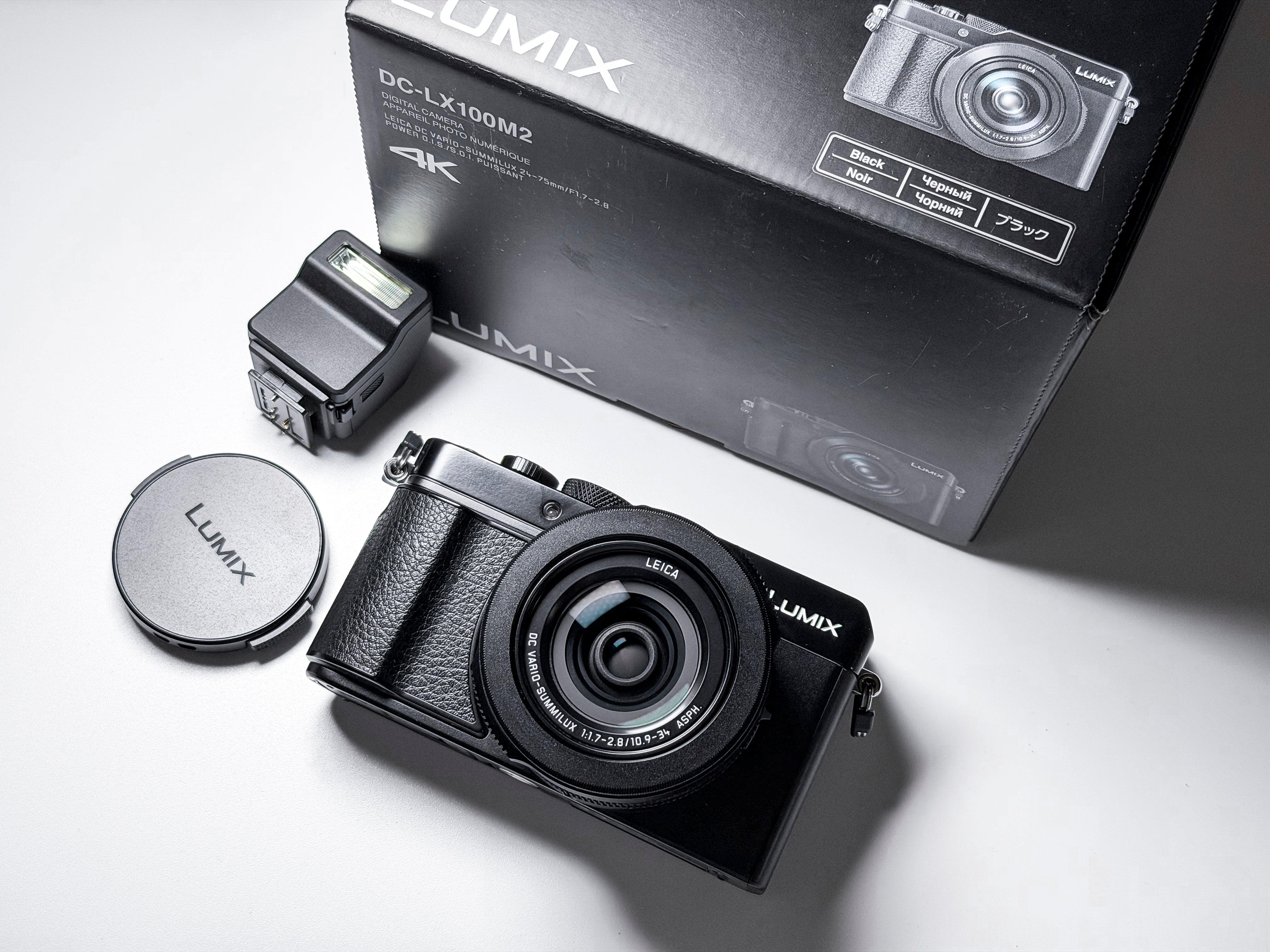 Panasonic Lumix LX100 II Leica Lens MFT Sensor - Near Mint, 1 Year Warranty,