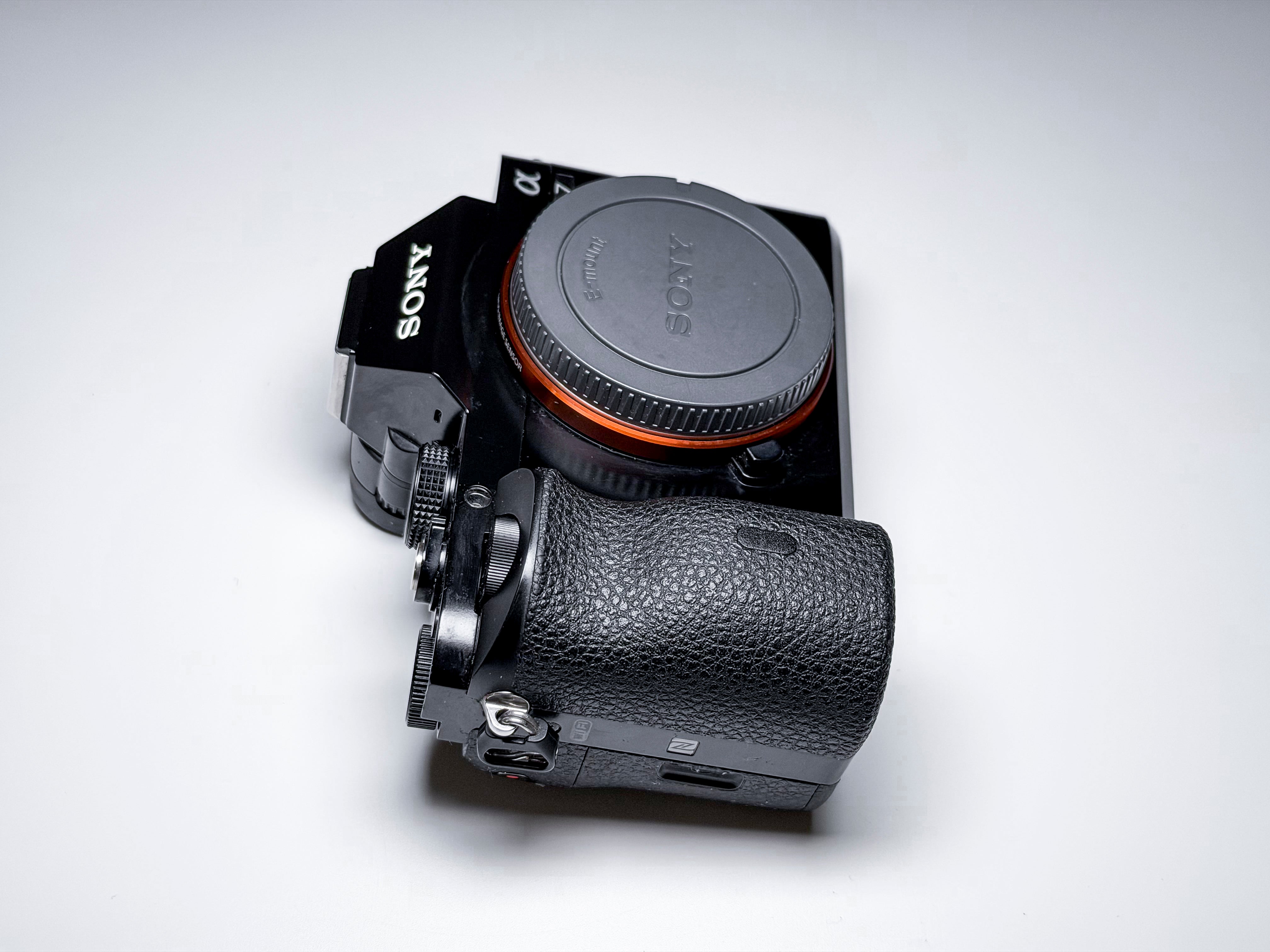 Sony A7 Full Frame Mirrorless + 28-70 OSS - 1 Year Warranty, Perfectly Working