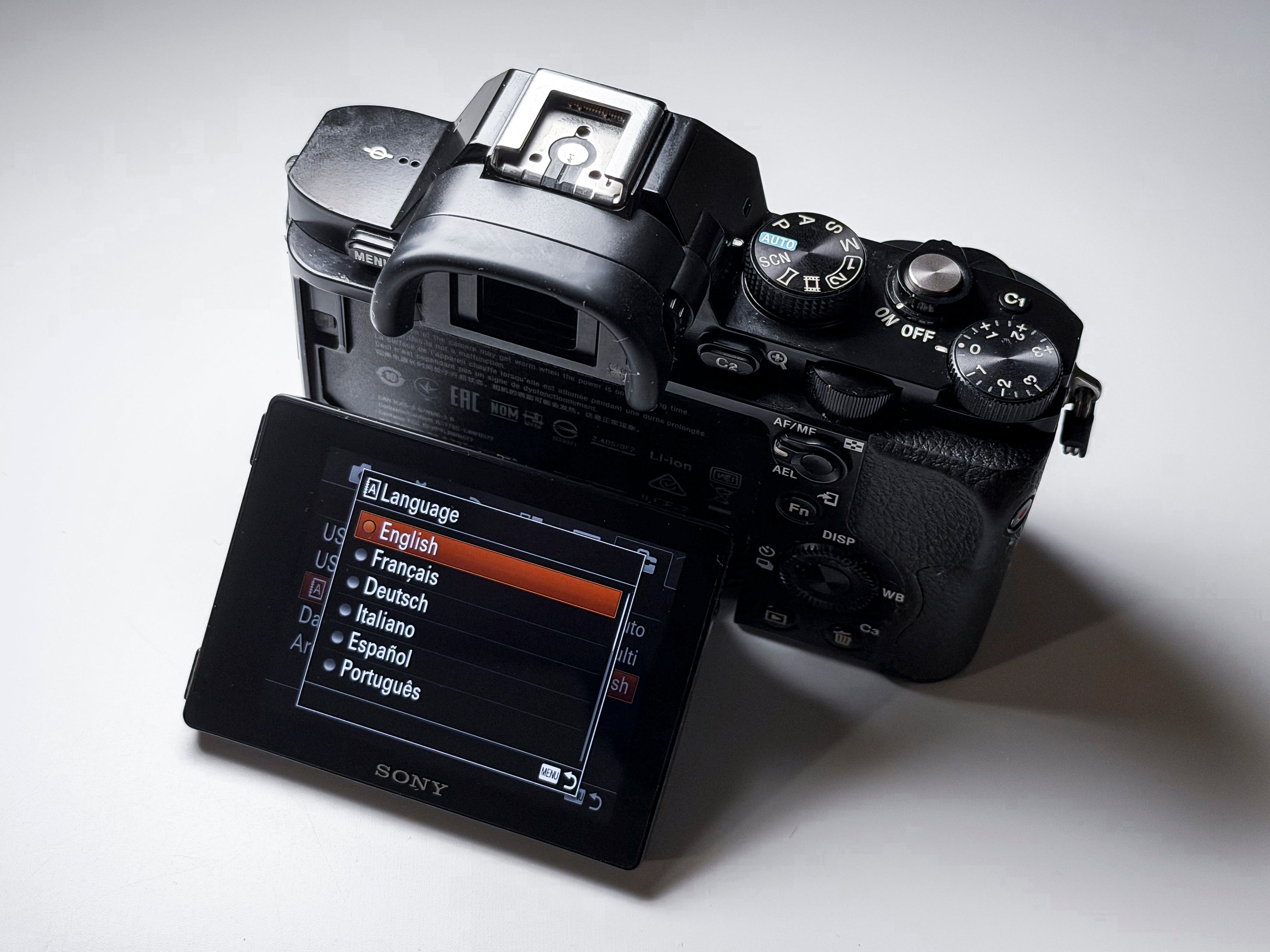 Sony A7 Full Frame Mirrorless + 28-70 OSS - 1 Year Warranty, Perfectly Working