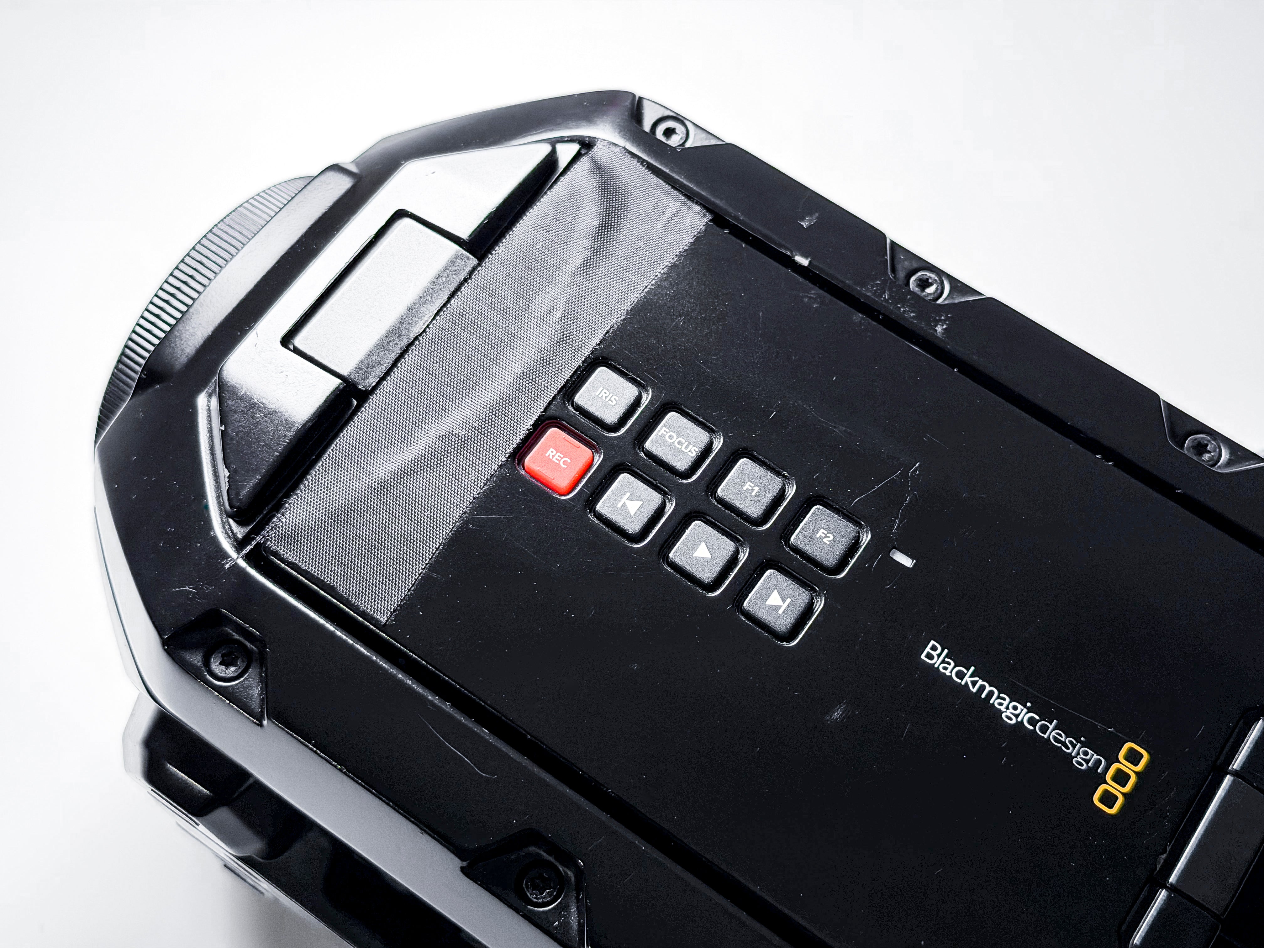 Blackmagic Design Ursa Mini 4K Canon EF Mount - Working, Read