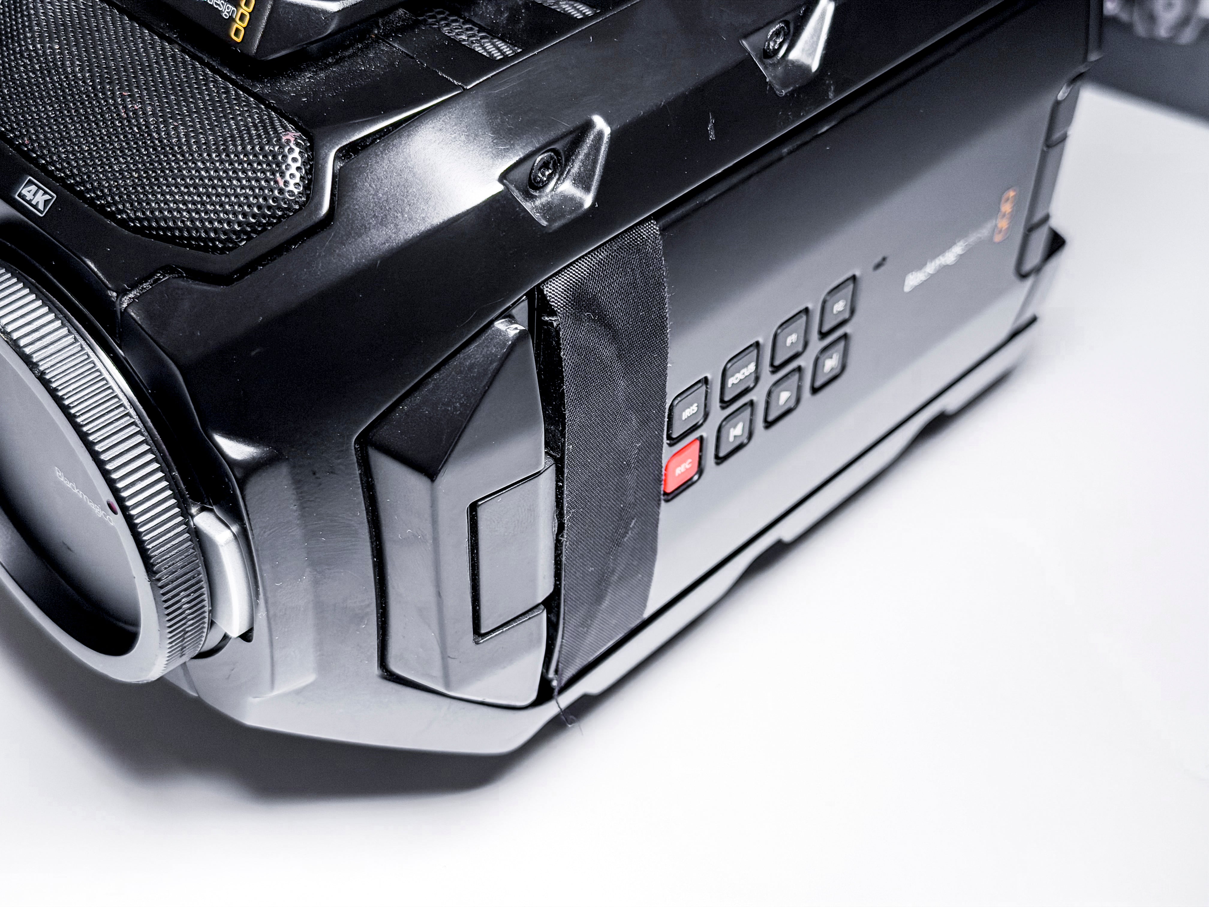 Blackmagic Design Ursa Mini 4K Canon EF Mount - Working, Read