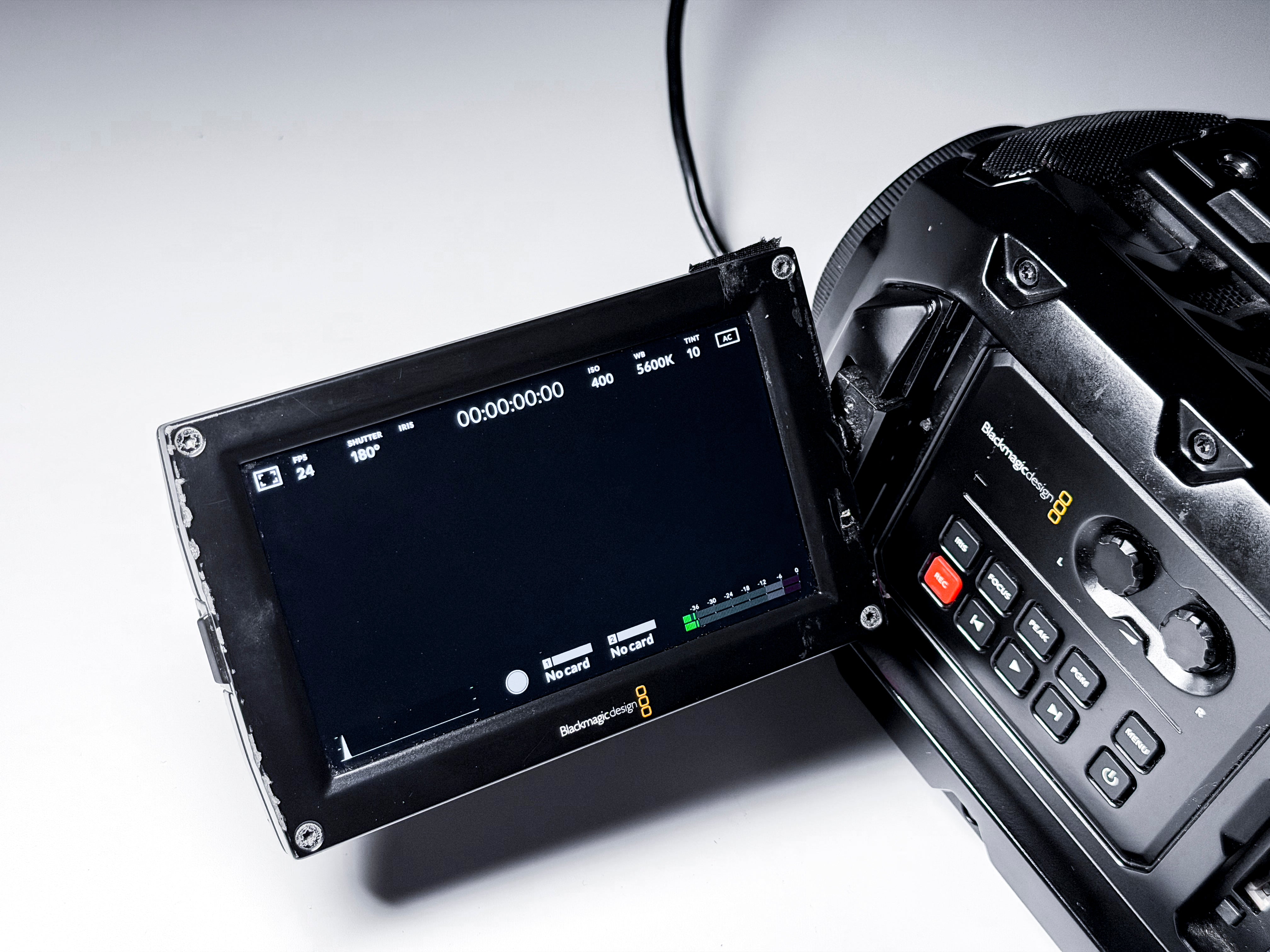 Blackmagic Design Ursa Mini 4K Canon EF Mount - Working, Read