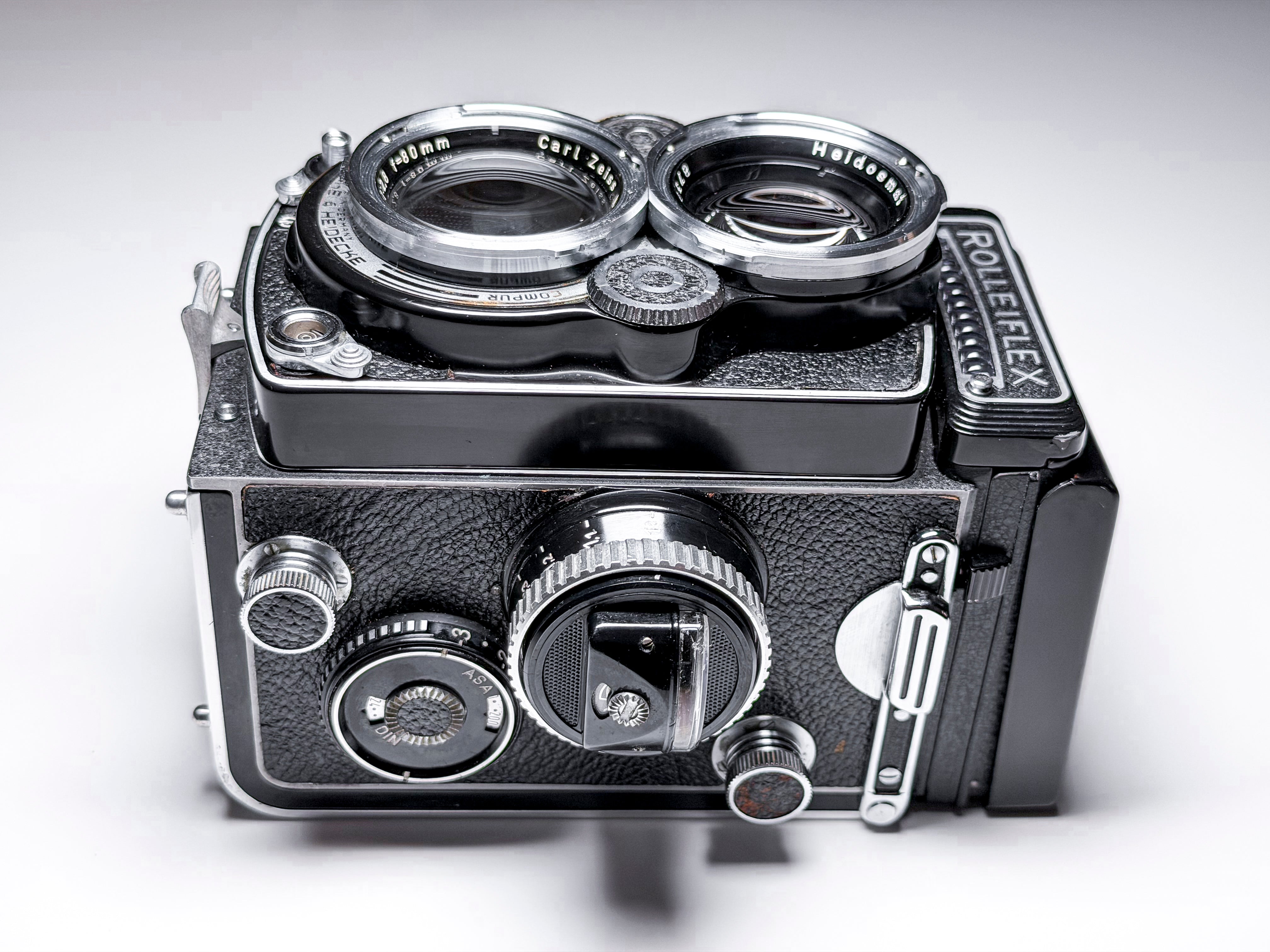 Rolleiflex 2.8F Medium Format TLR Planar, Excellent Film Tested with Accessories