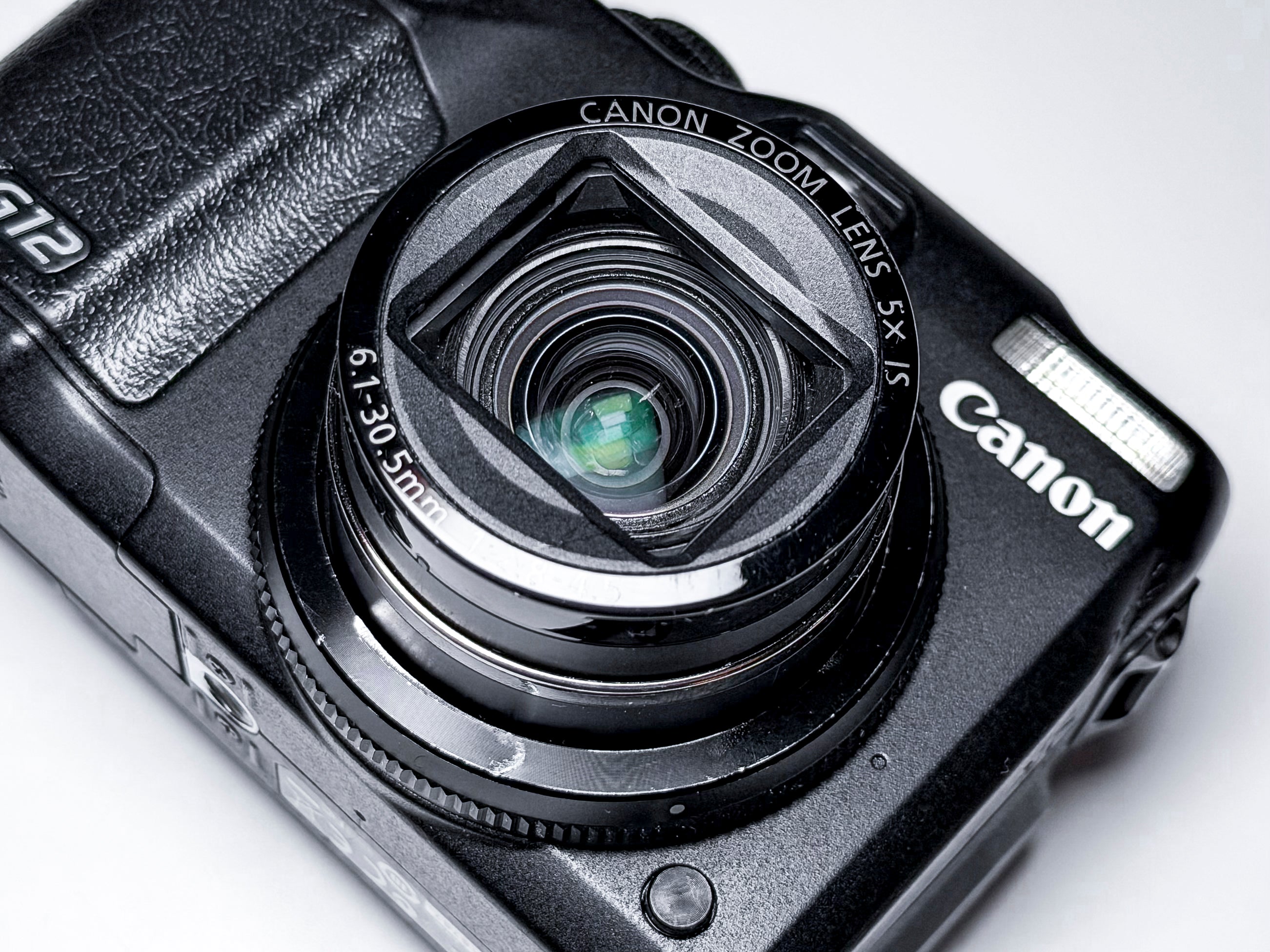 Canon G12 Powershot CCD + Waterproof Case - Excellent 1 Year Warranty