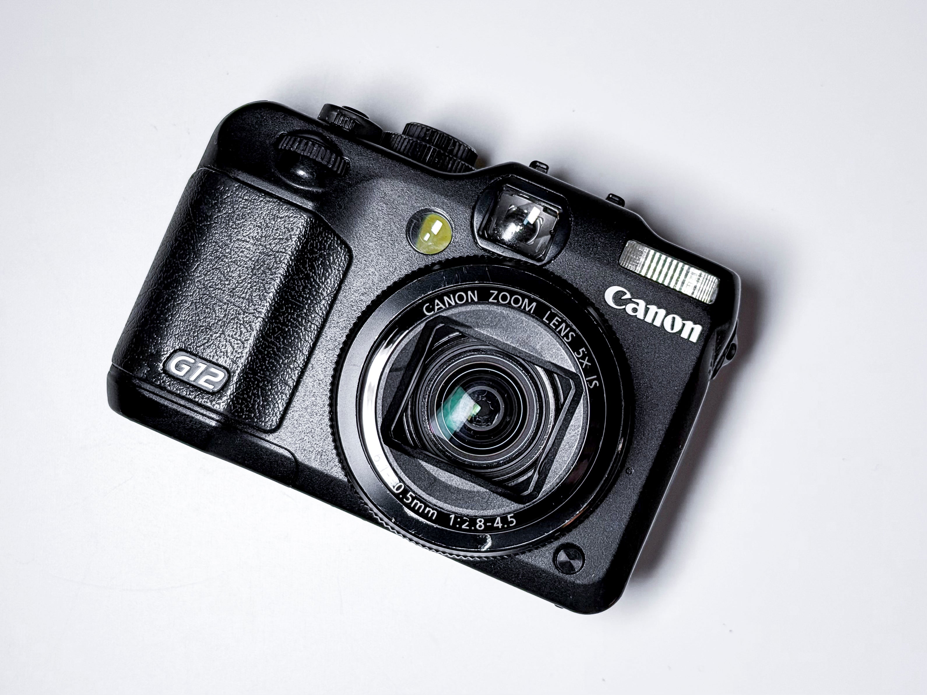 Canon G12 Powershot CCD + Waterproof Case - Excellent 1 Year Warranty