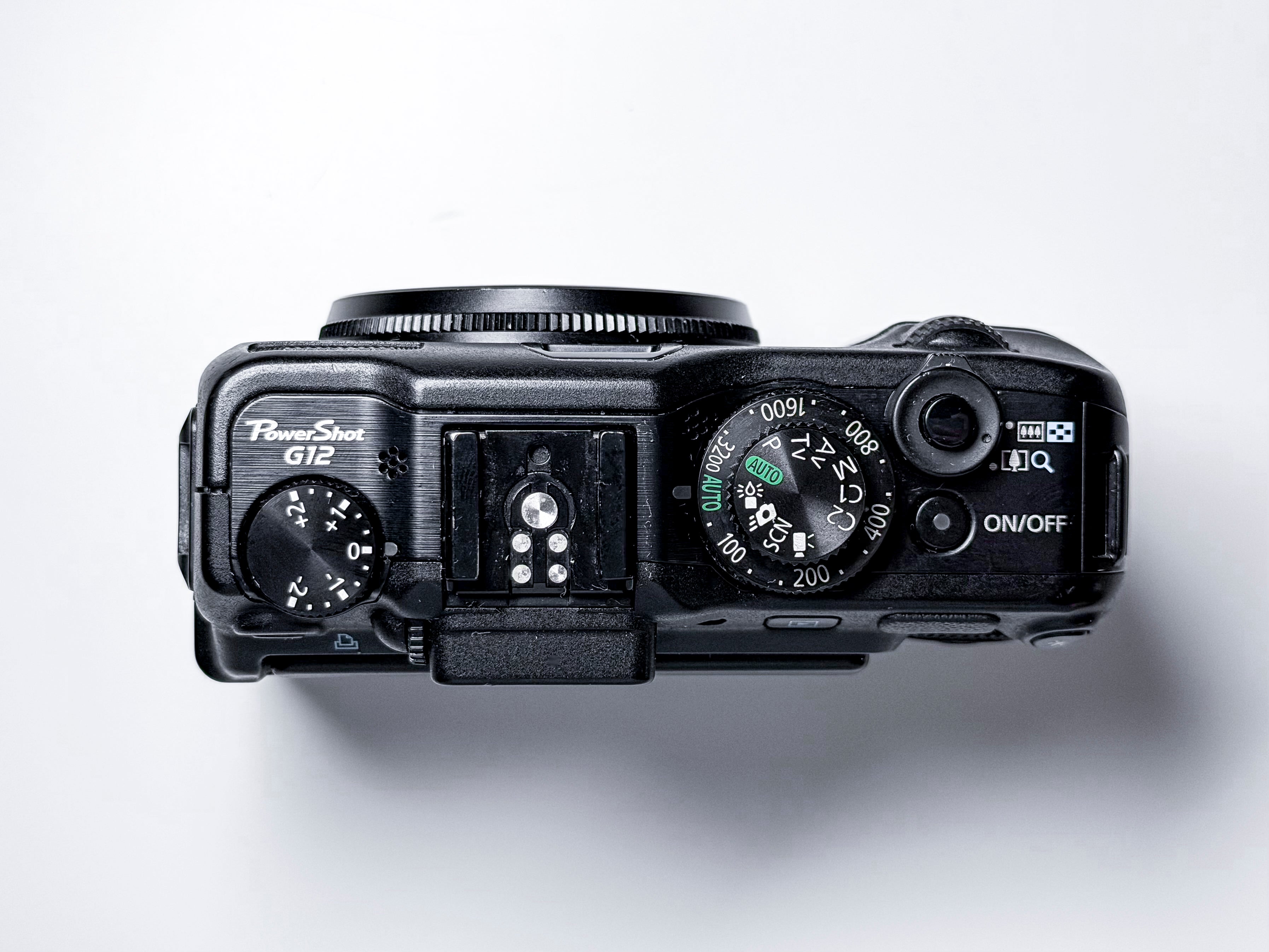 Canon G12 Powershot CCD + Waterproof Case - Excellent 1 Year Warranty