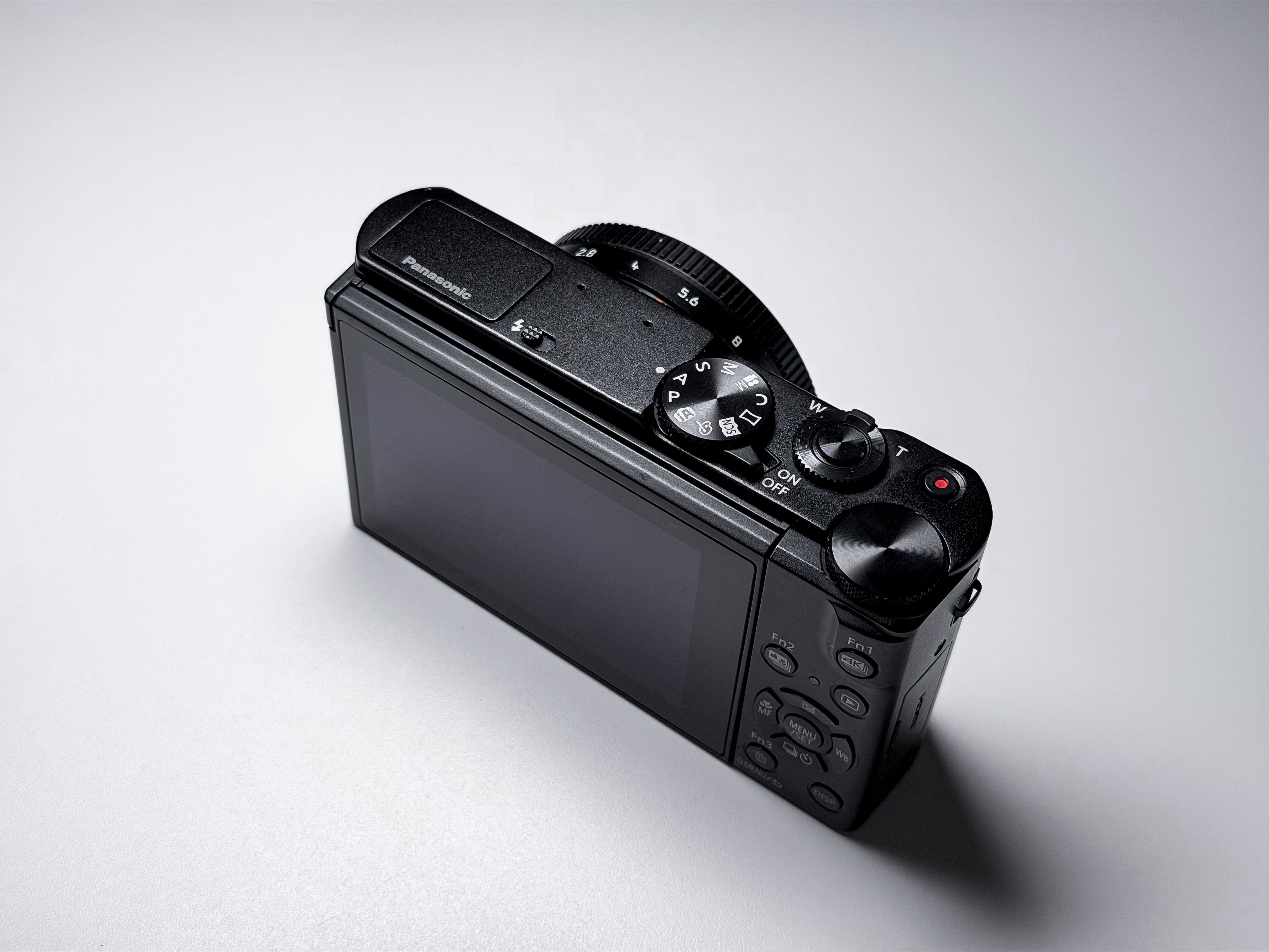 Panasonic Lumix LX15 LX10 with Leica Summilux 4K - Warranty, Excellent Condition