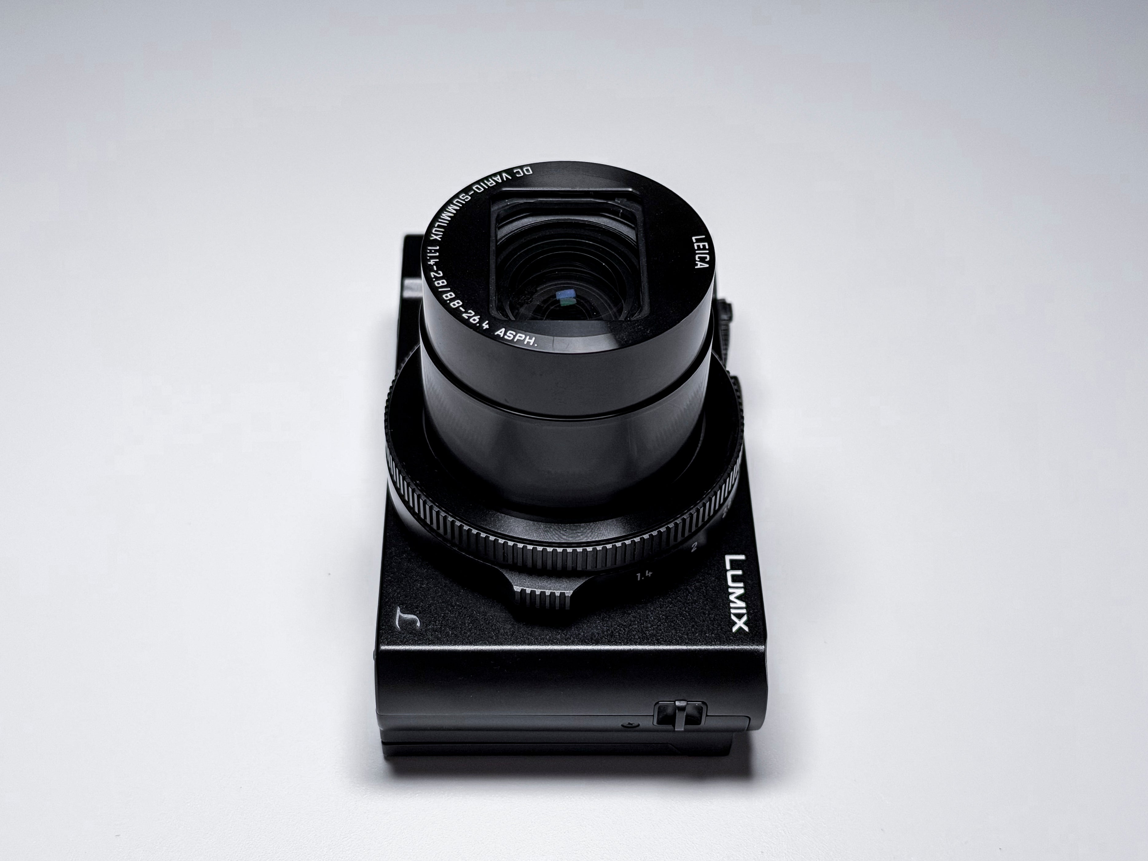 Panasonic Lumix LX15 LX10 with Leica Summilux 4K - Warranty, Excellent Condition